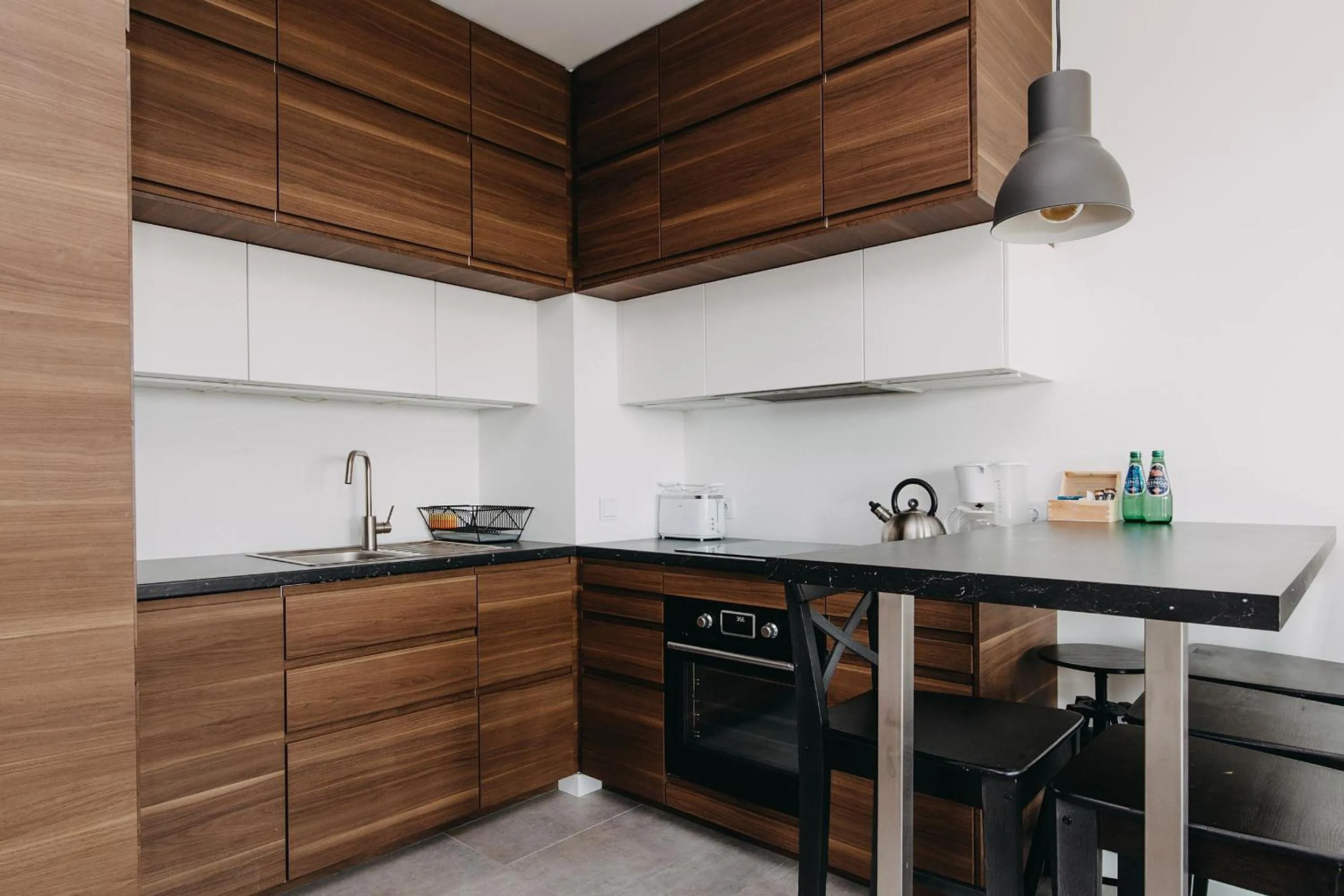 Coffee/tea facilities in ShortStayPoland Kolejowa (B10)