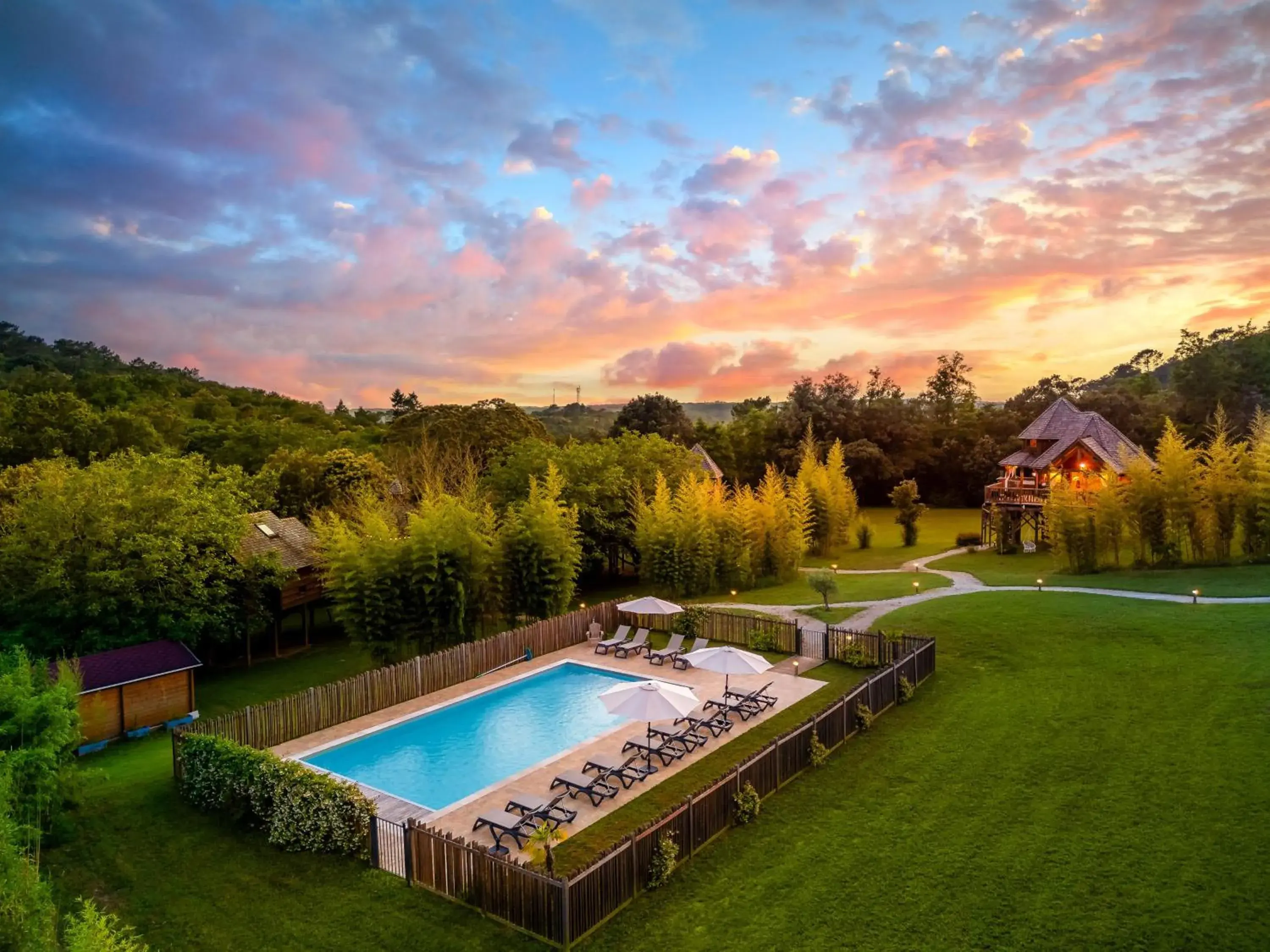 Two-Bedroom Chalet in Domaine de Campagnac - Spa & Sauna Two-Bedroom Chalet in Domaine de Campagnac - Spa & Sauna