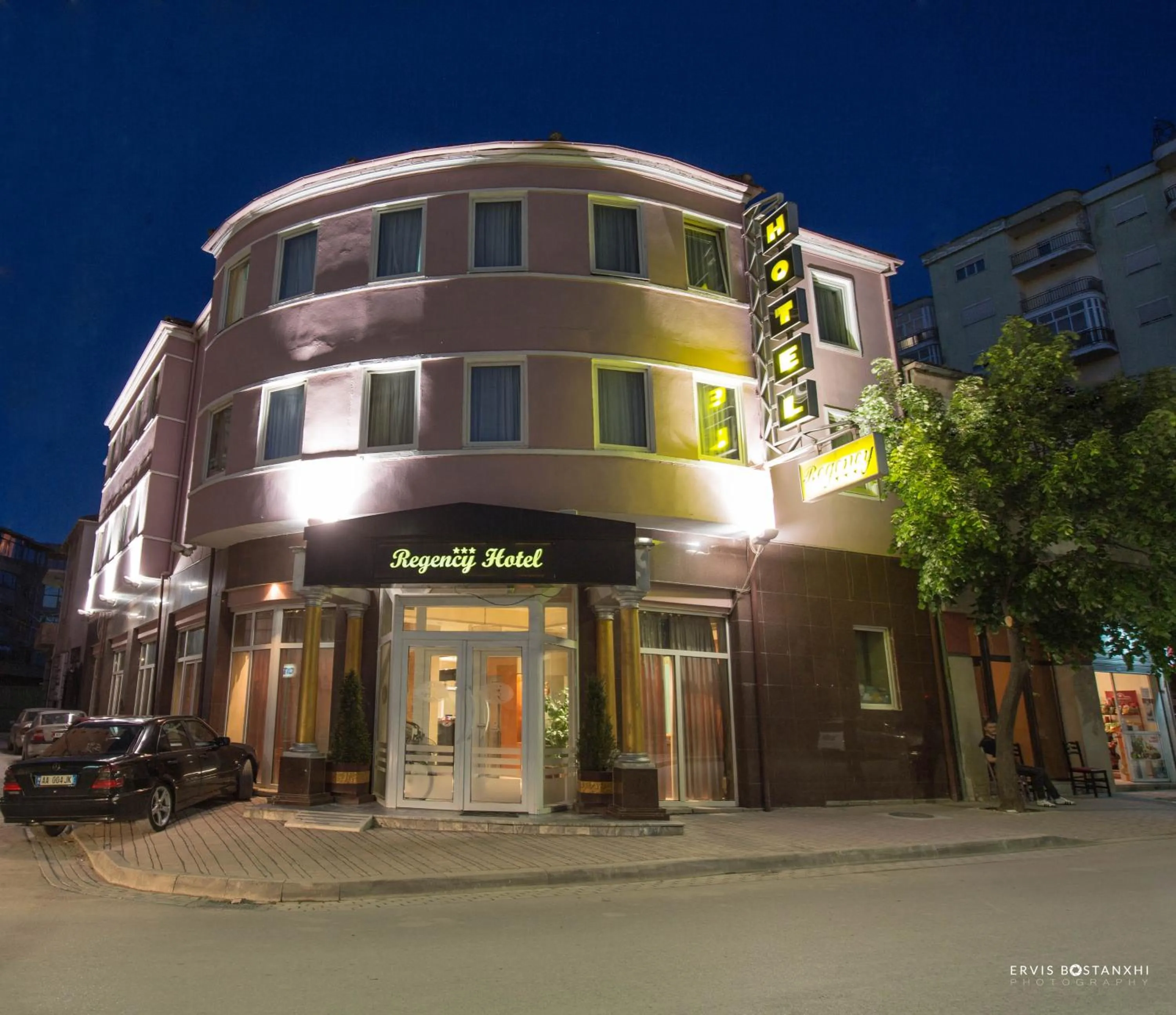 Facade/entrance in Hotel Regency