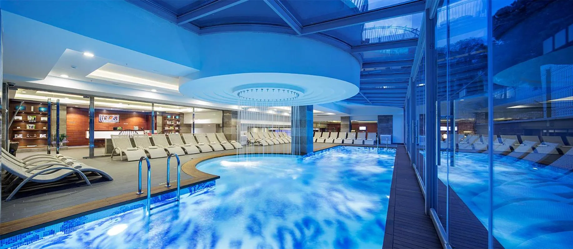 Swimming pool in DoubleTree by Hilton Kusadasi