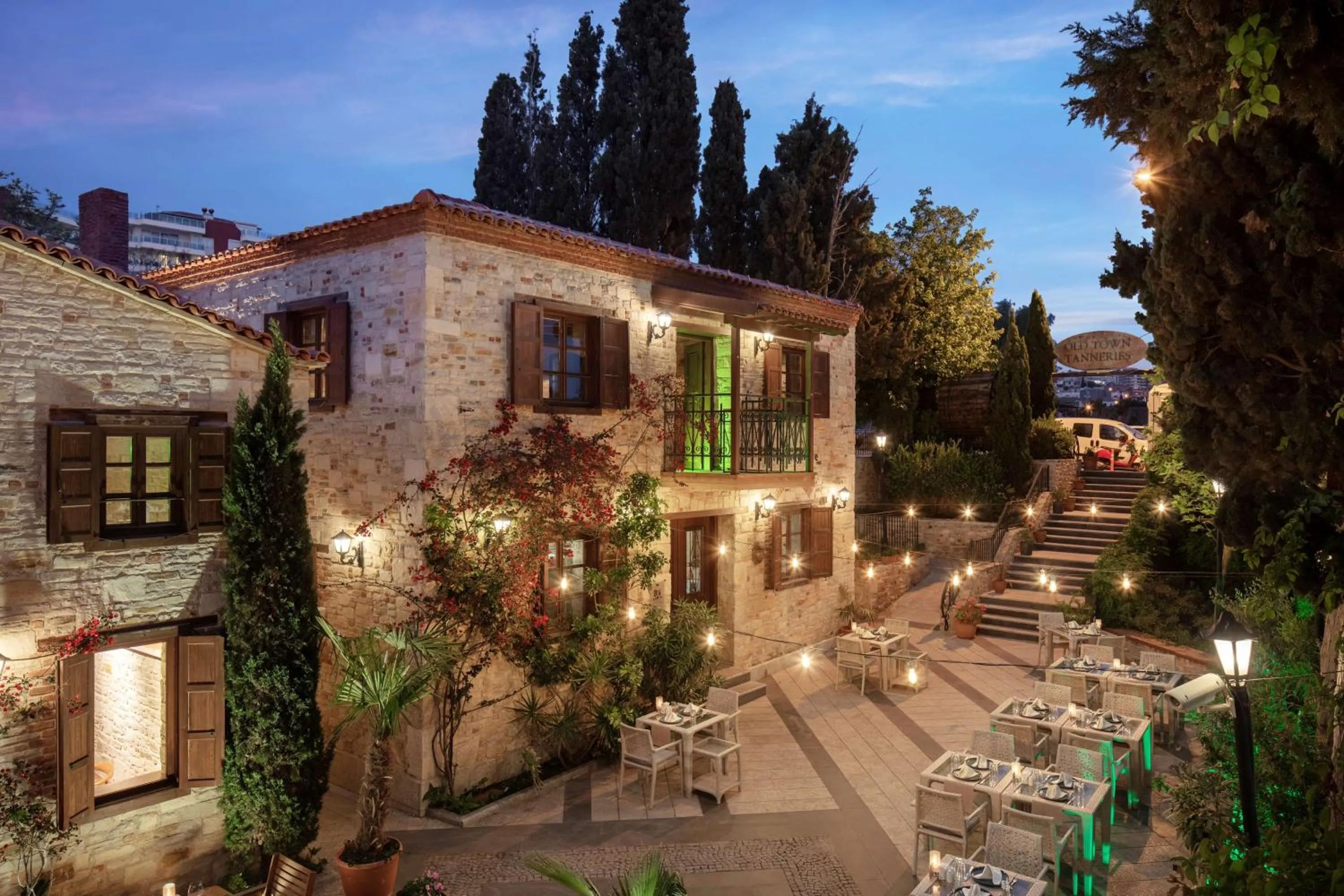 Restaurant/places to eat in DoubleTree by Hilton Kusadasi