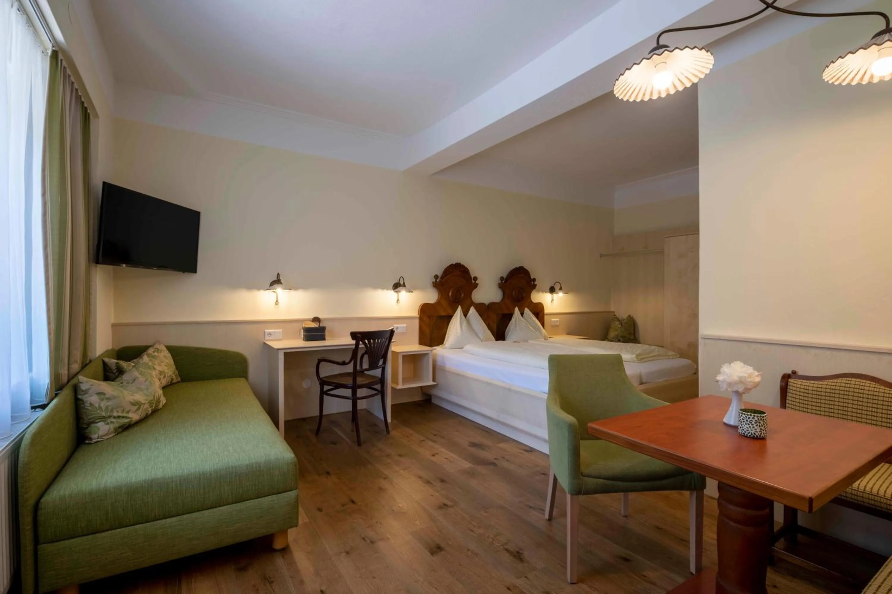 Photo of the whole room, Bed in Landhotel Pacher