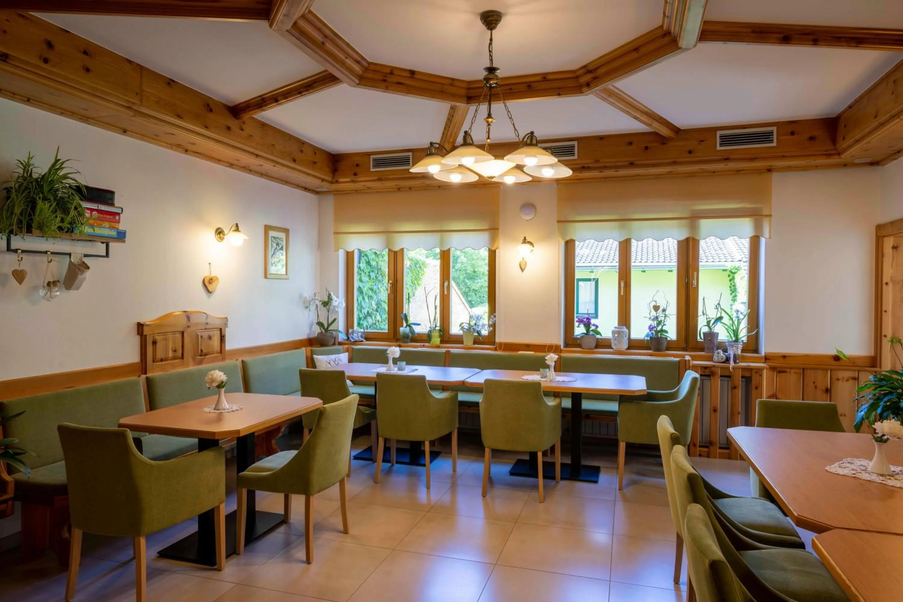 Restaurant/places to eat in Landhotel Pacher