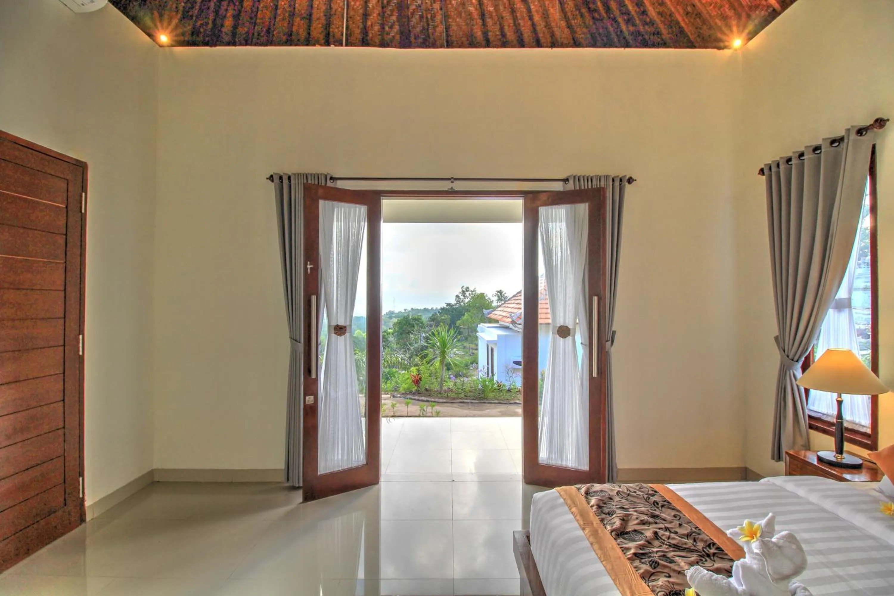 Garden view, Bed in Arya Resort Nusa Penida