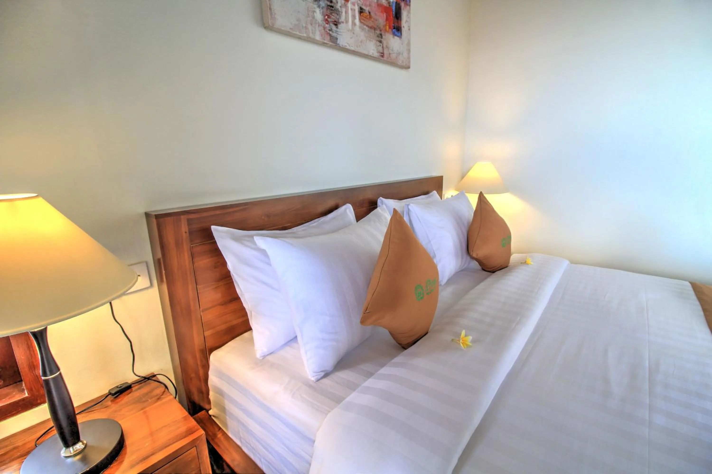 Bed in Arya Resort Nusa Penida