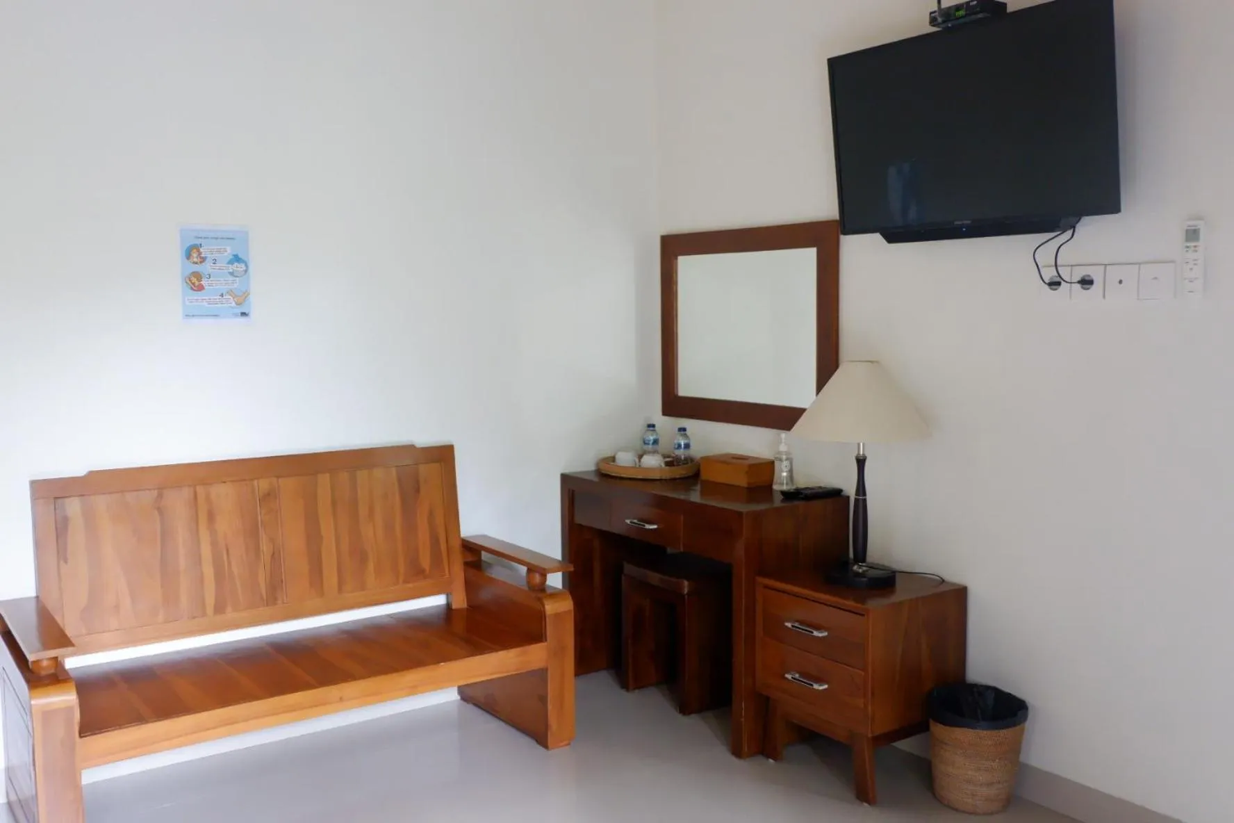 TV and multimedia in Arya Resort Nusa Penida