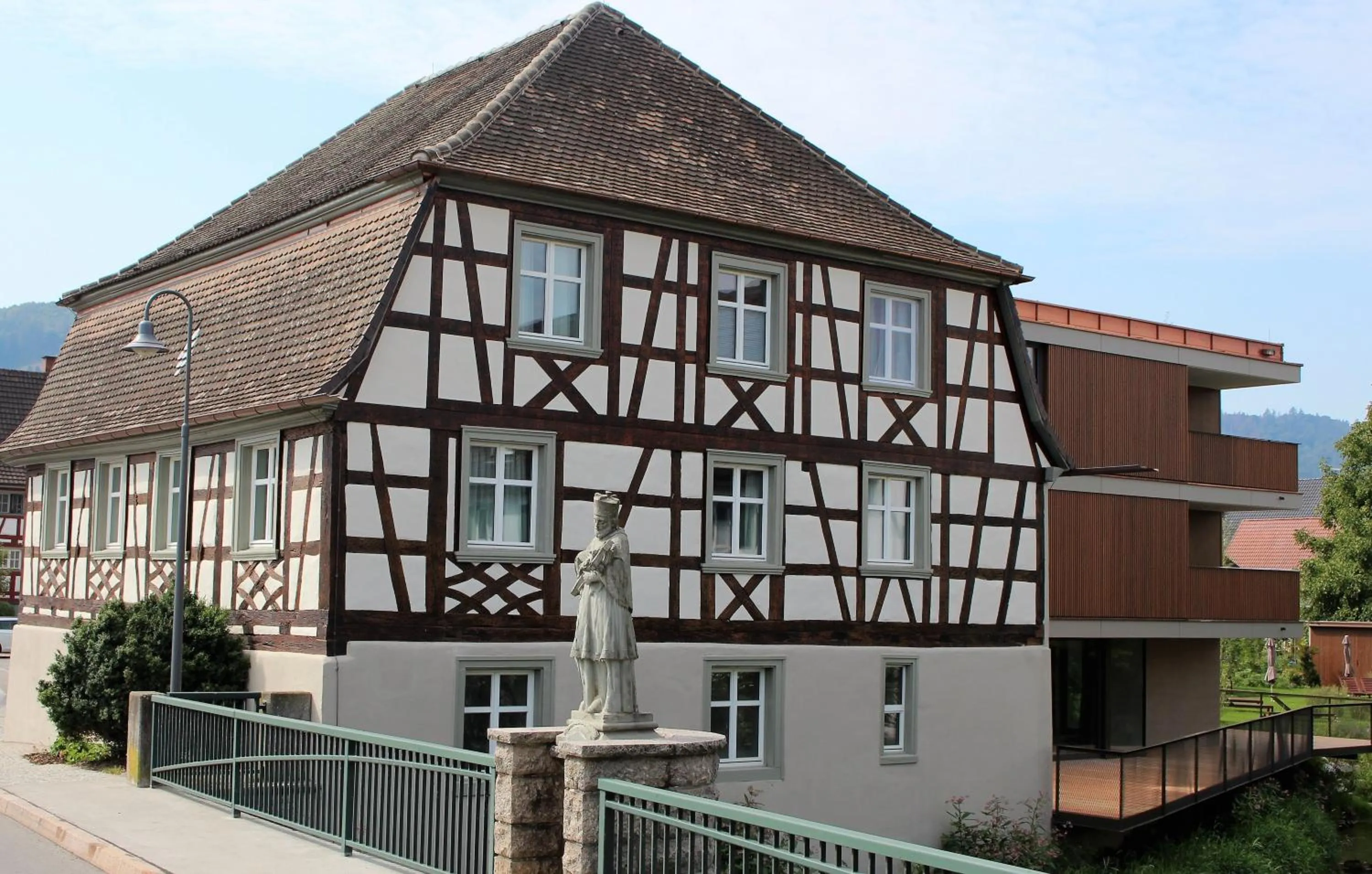 Property building in Sternen Bohlingen Aparthotel