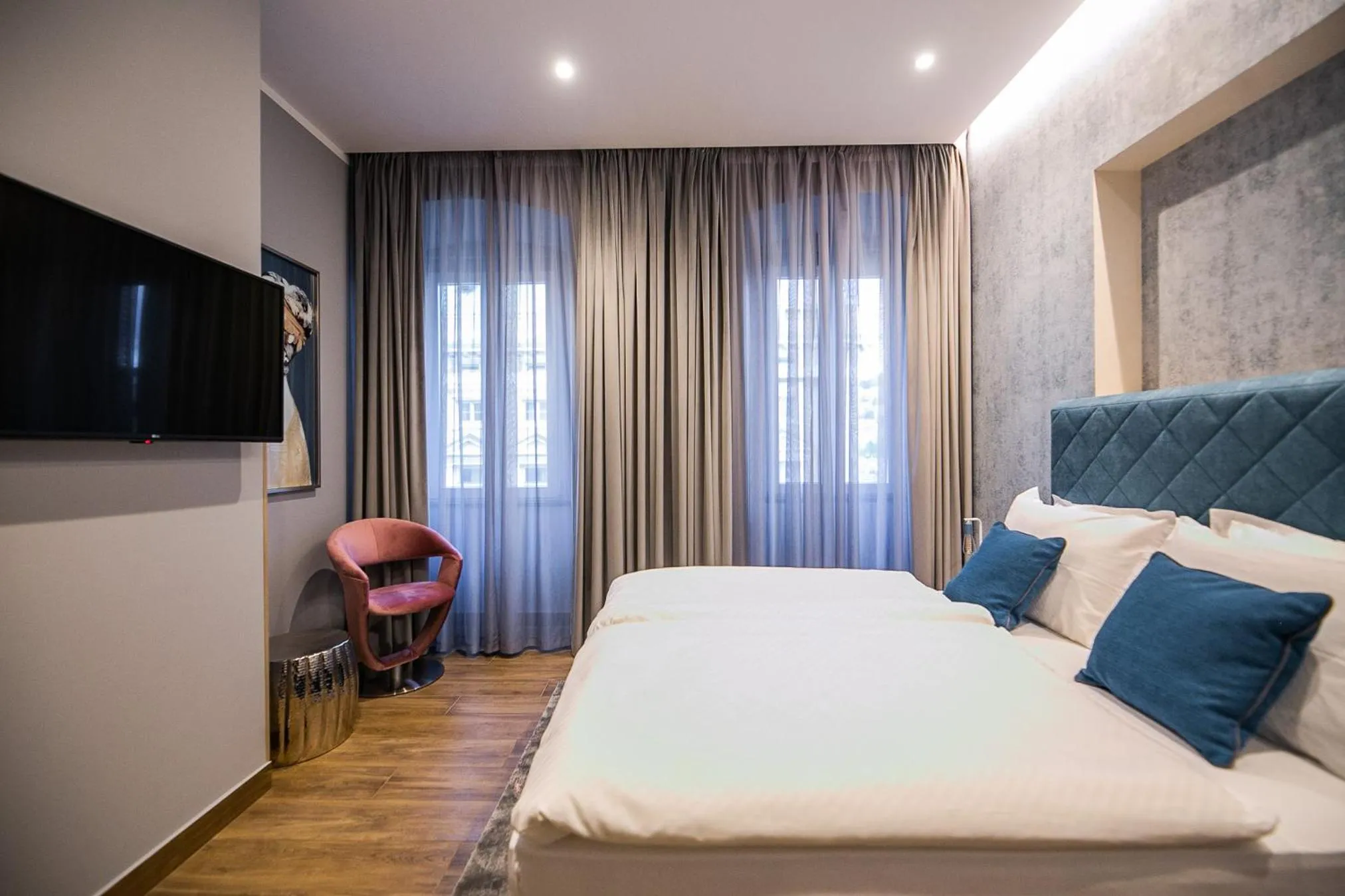 Toilet, Bed in Teatro Suite & Rooms