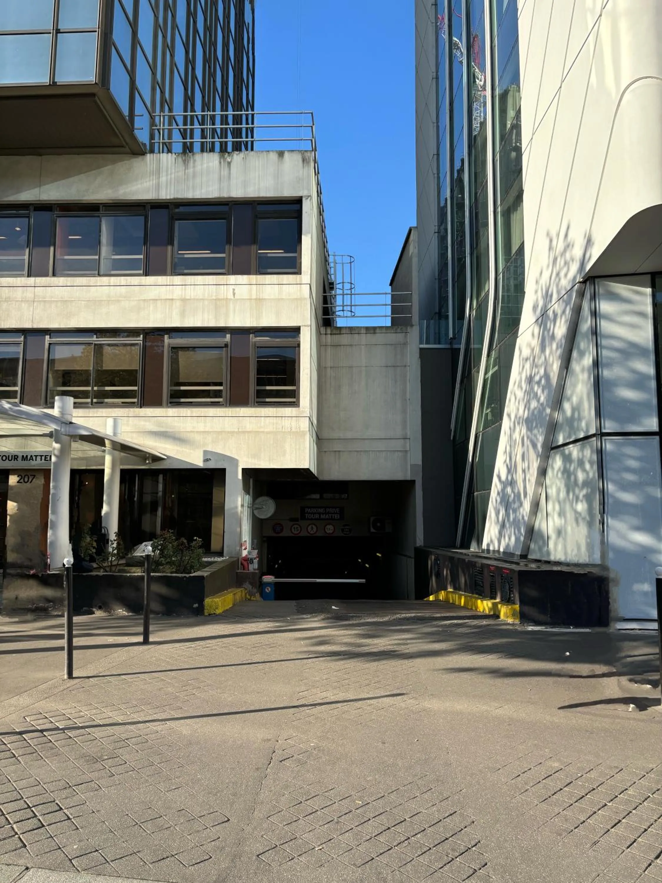 Parking in Hotel Camille Paris Tapestry Collection by Hilton