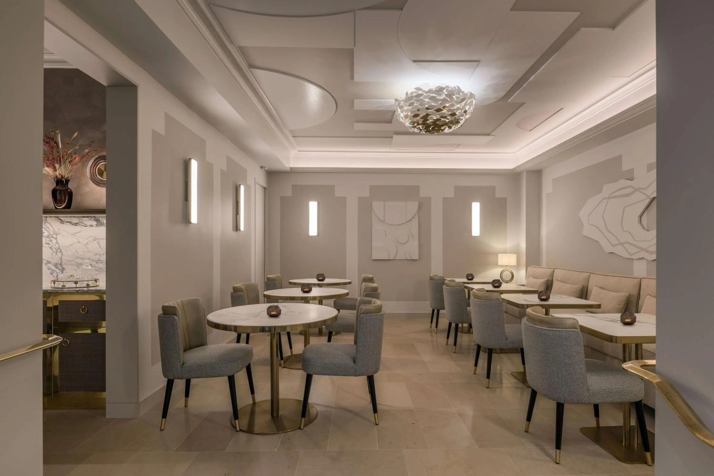 Lobby or reception in Hotel Camille Paris Tapestry Collection by Hilton