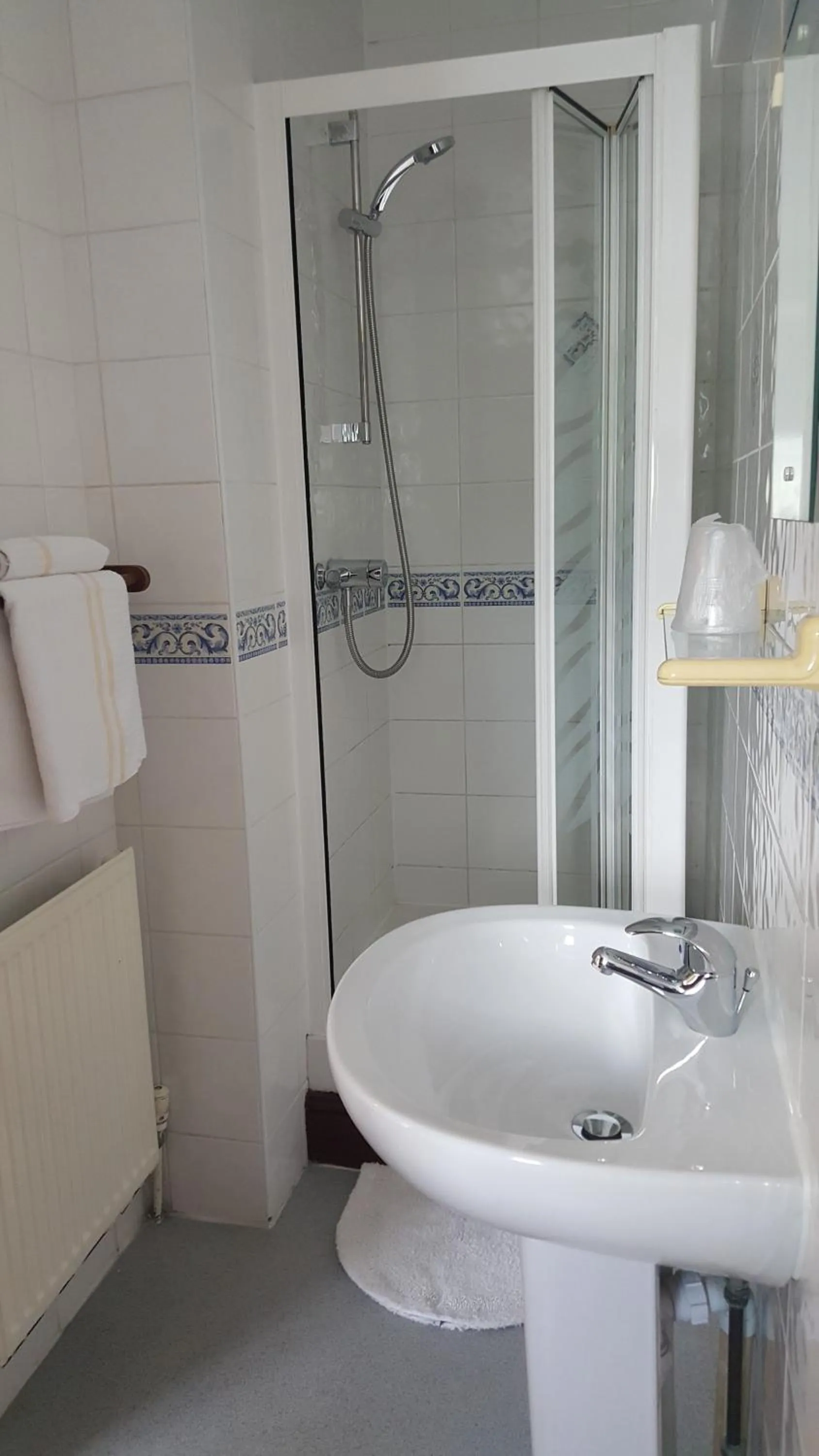 Bathroom in Balkan Lodge Oxford