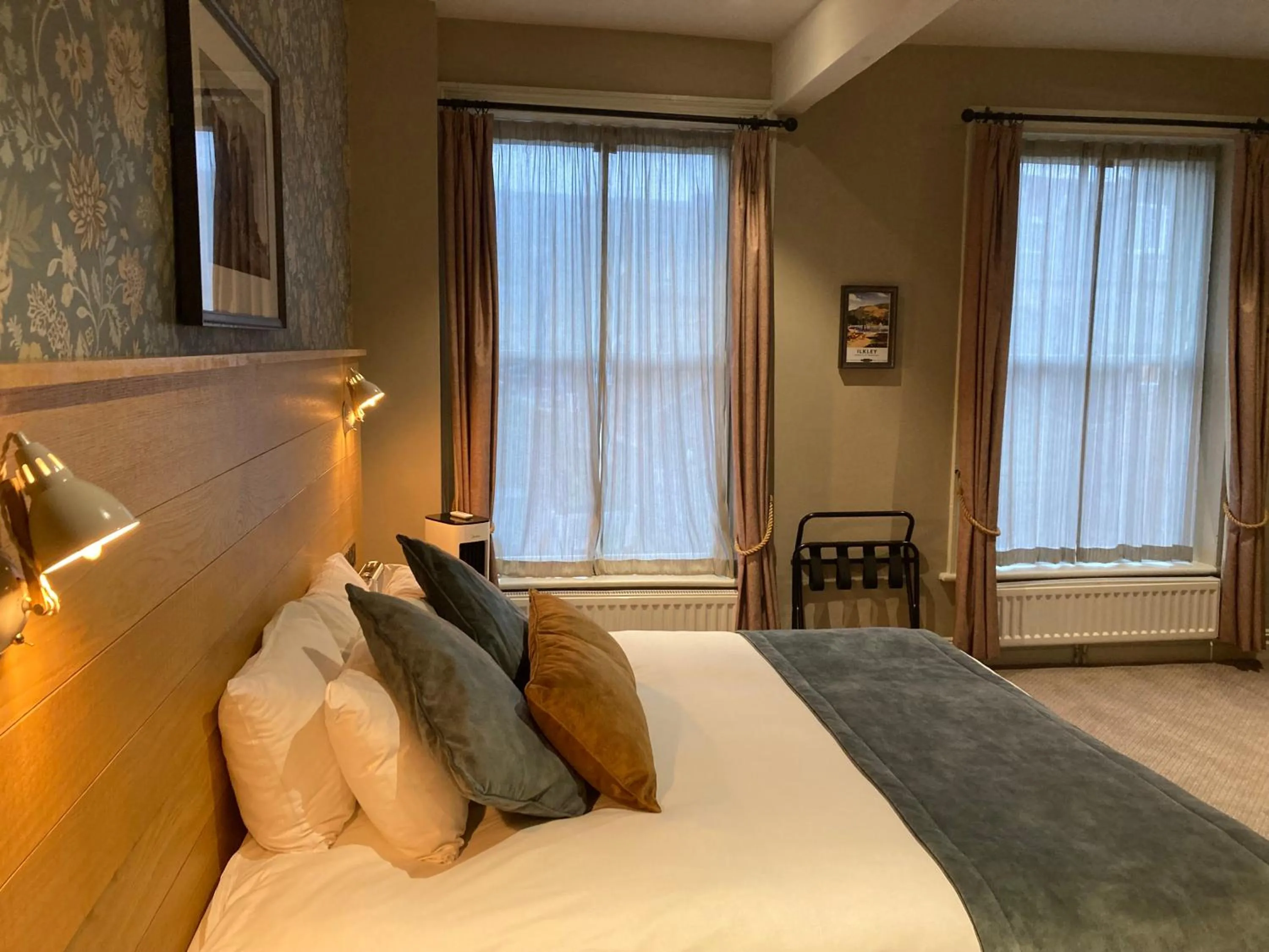 Bed in The Black Hat