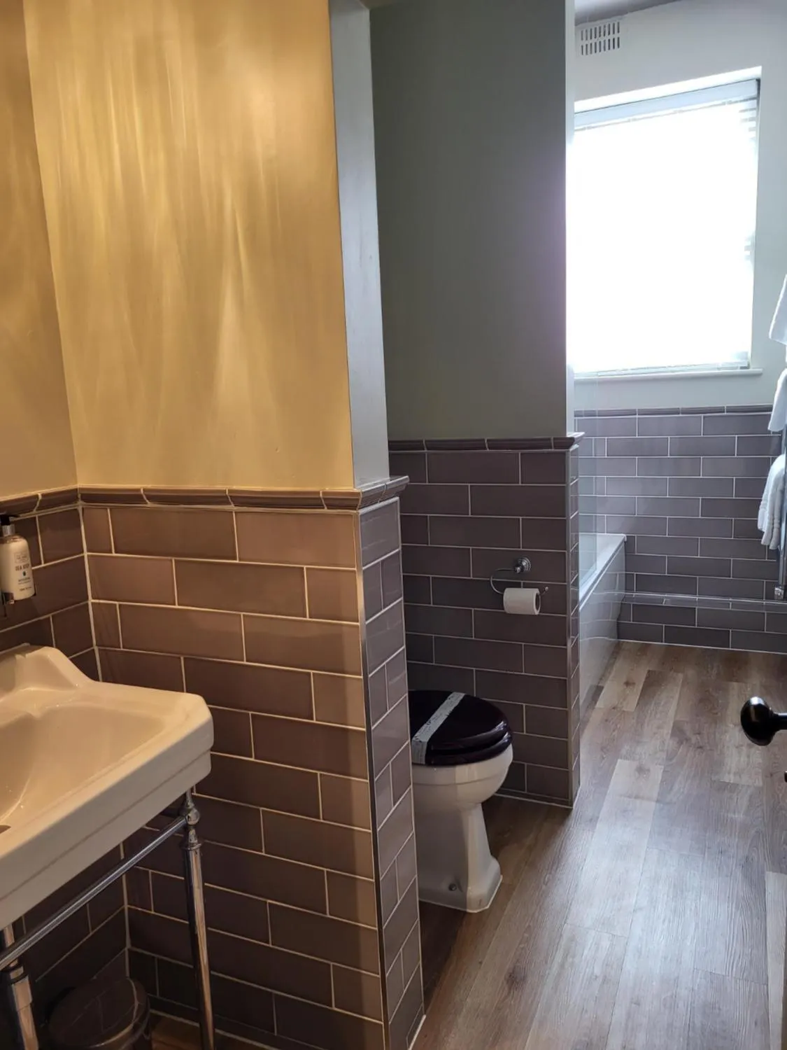 Toilet in The Black Hat