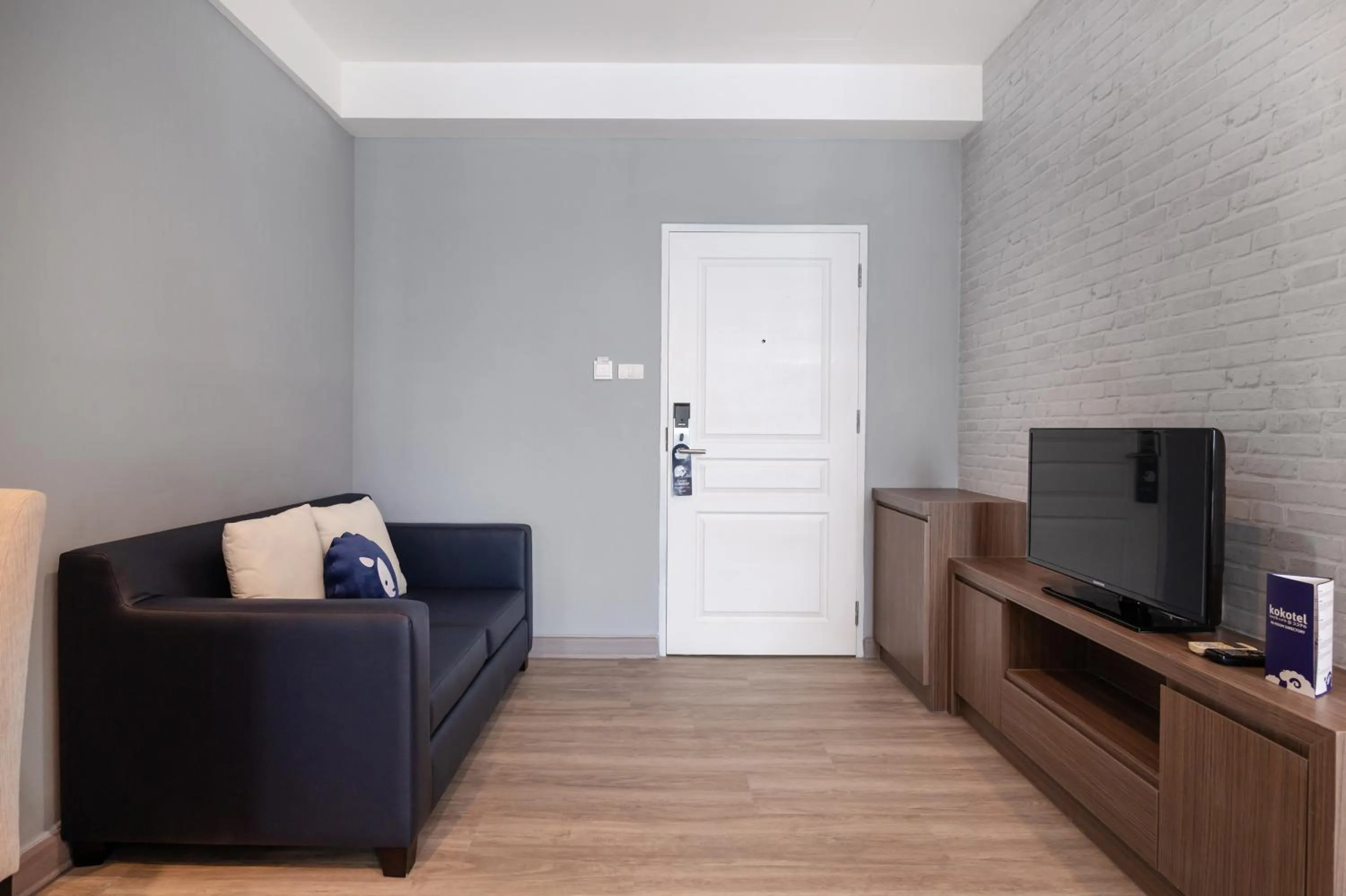 TV and multimedia in Kokotel Bangkok Dheva Thonglor