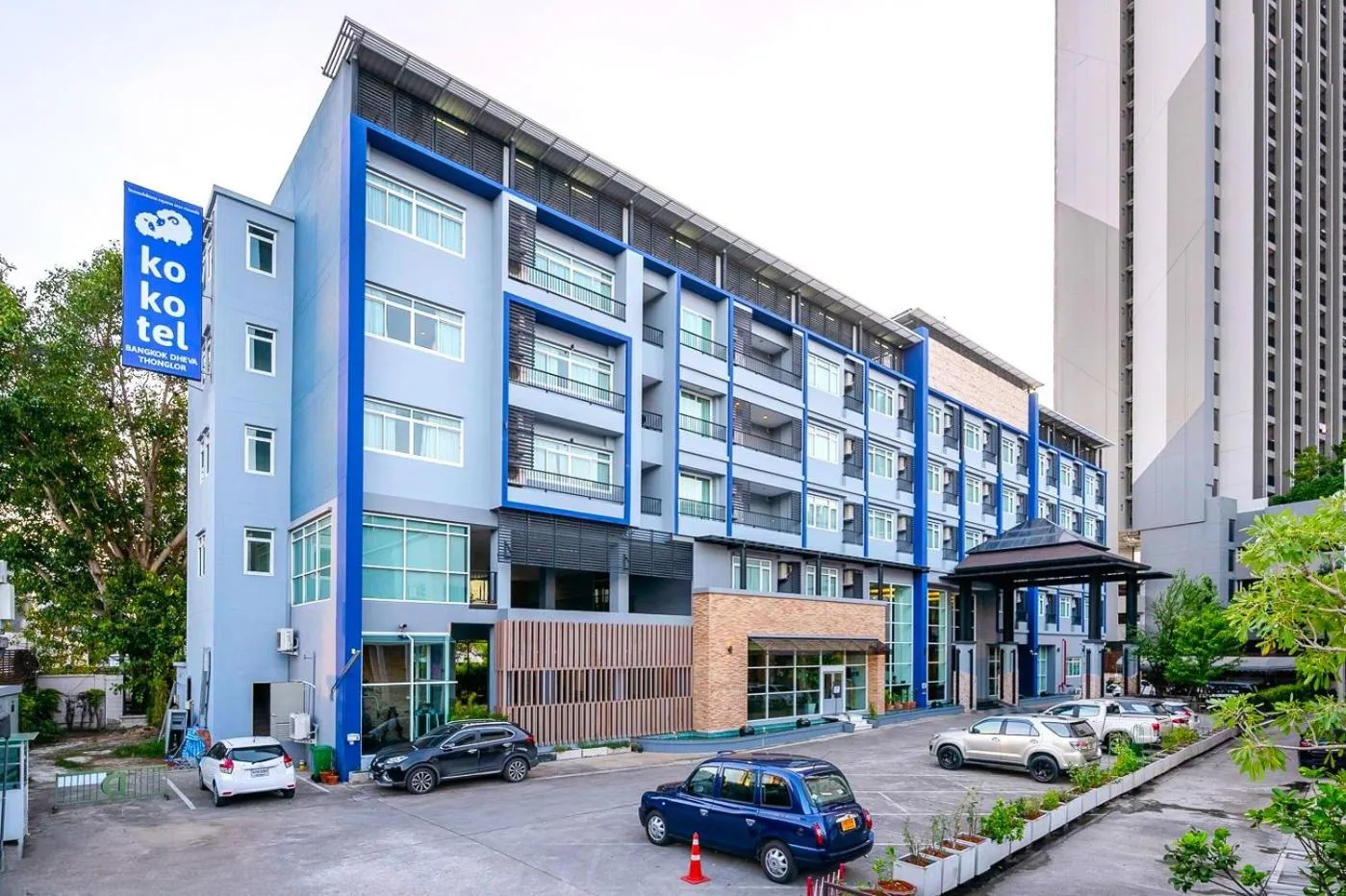 Property building in Kokotel Bangkok Dheva Thonglor