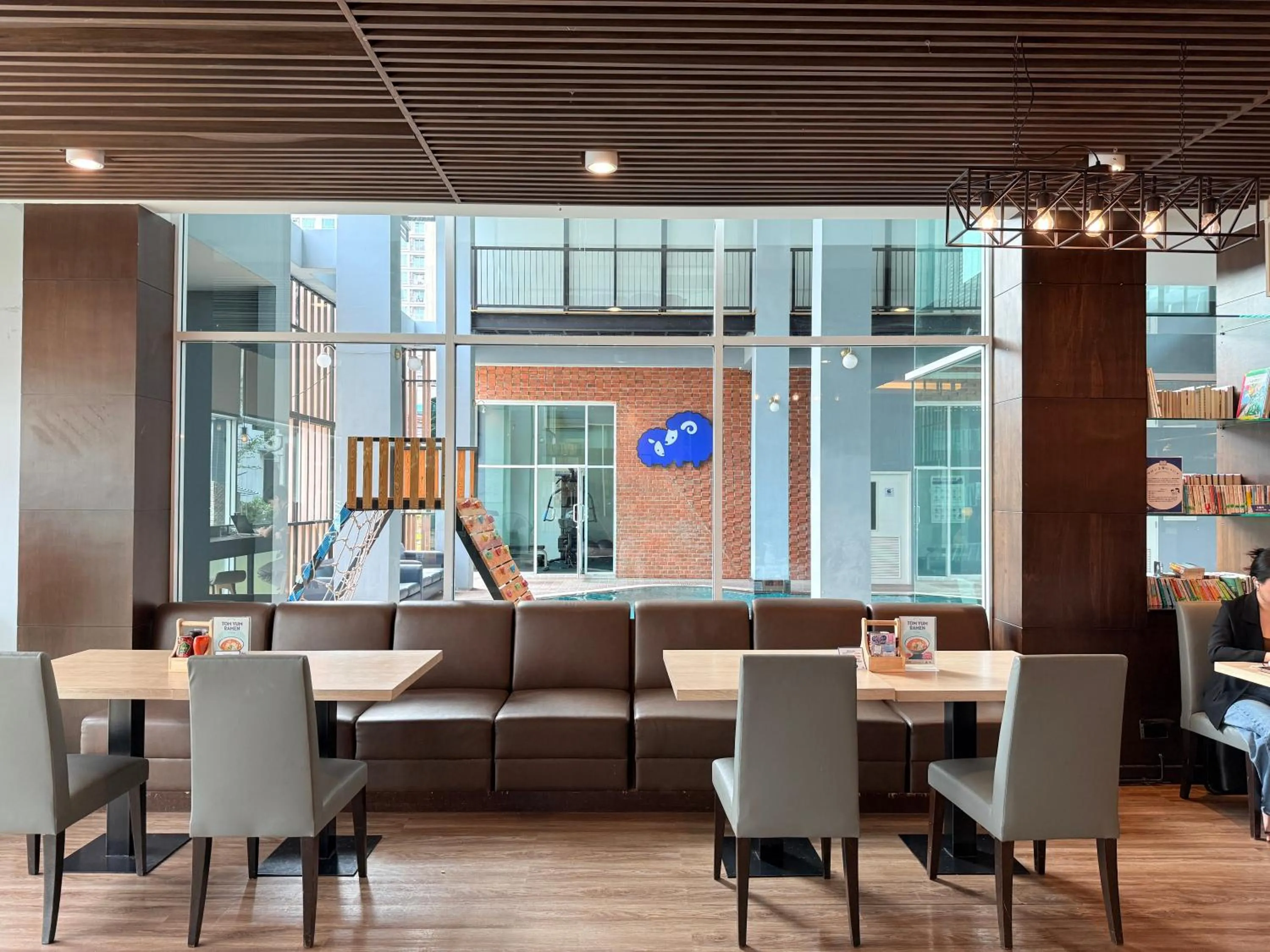 Restaurant/places to eat in Kokotel Bangkok Dheva Thonglor