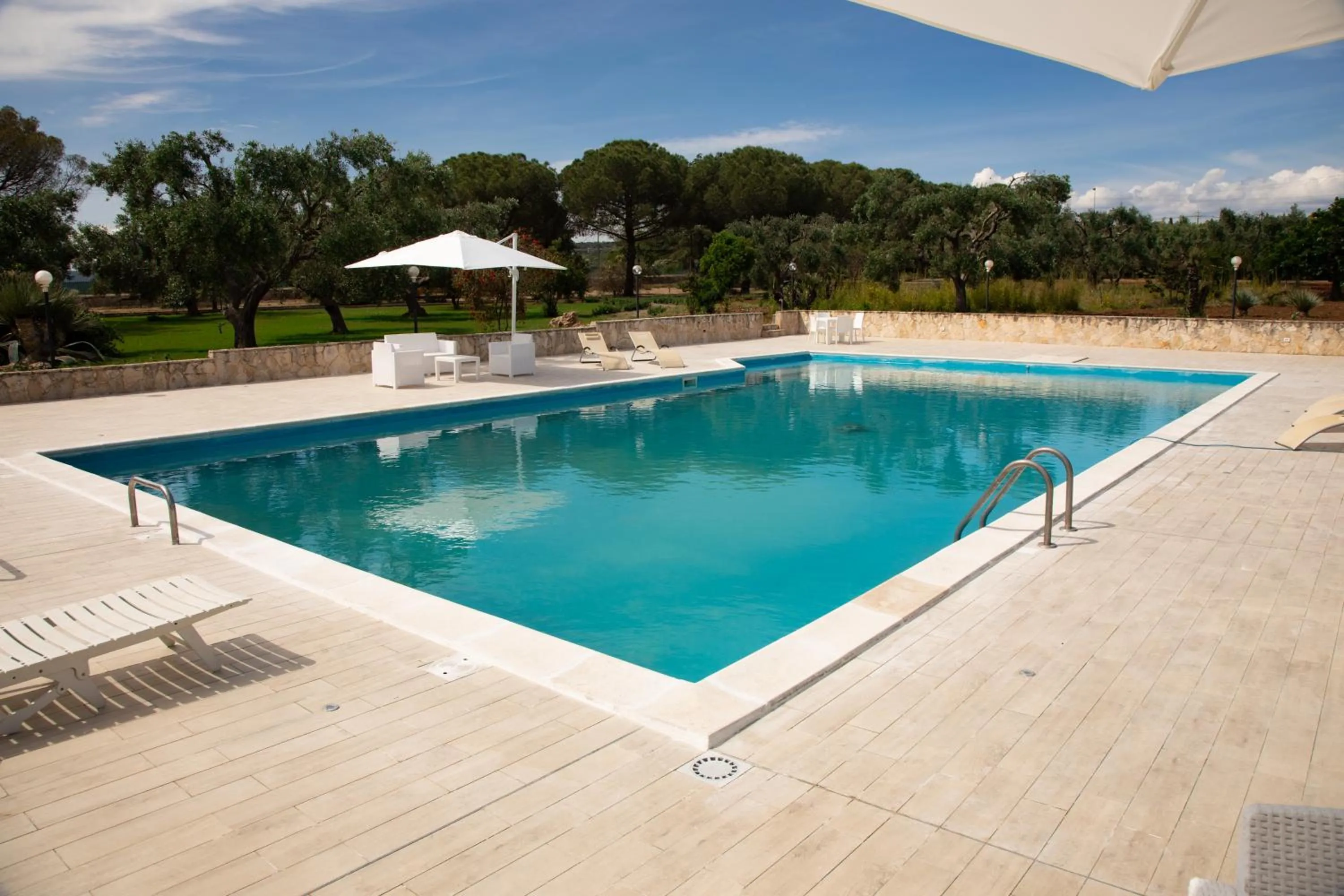 Swimming pool in Relais d 'Itria