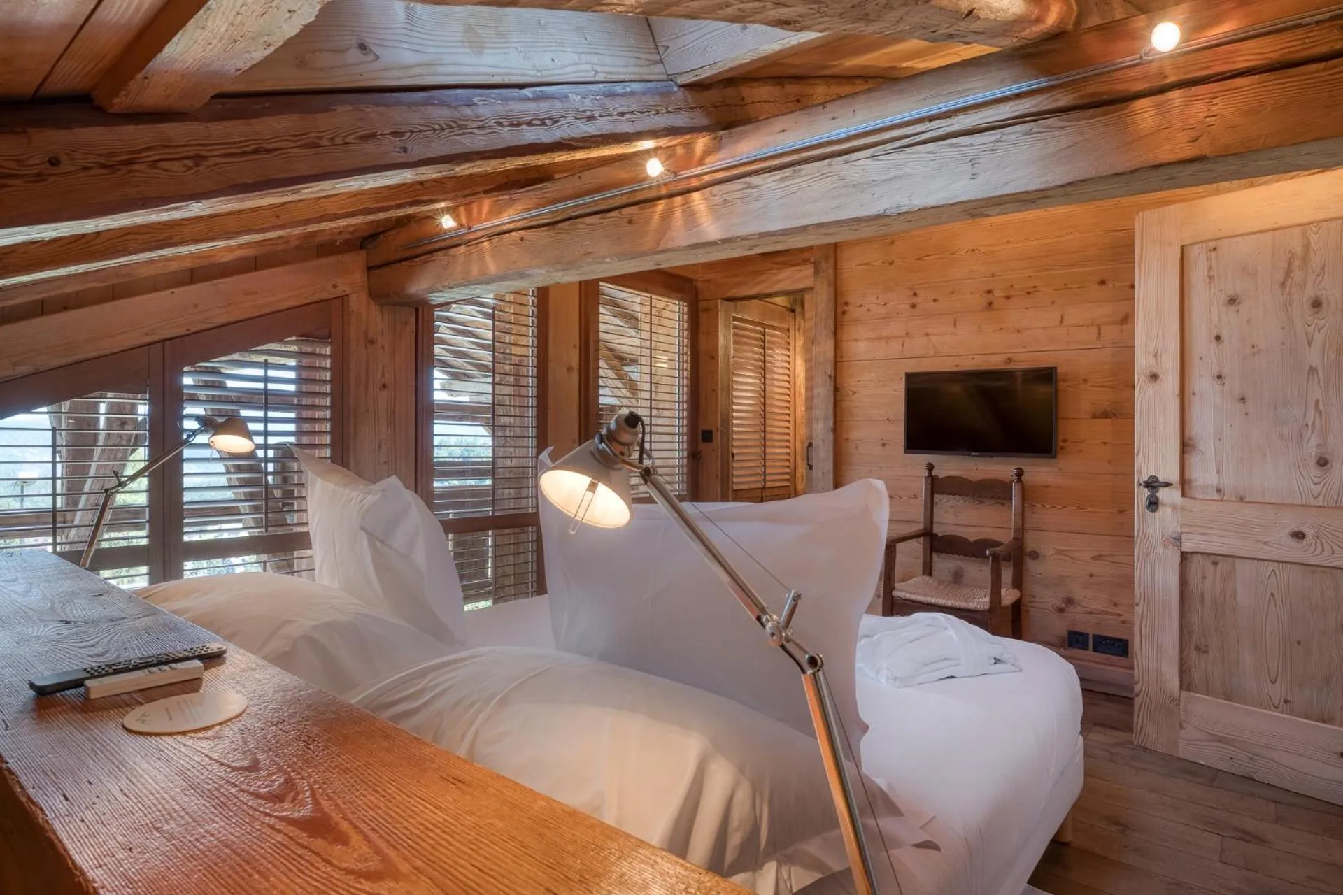 Bed in Hôtel Les Servages d'Armelle