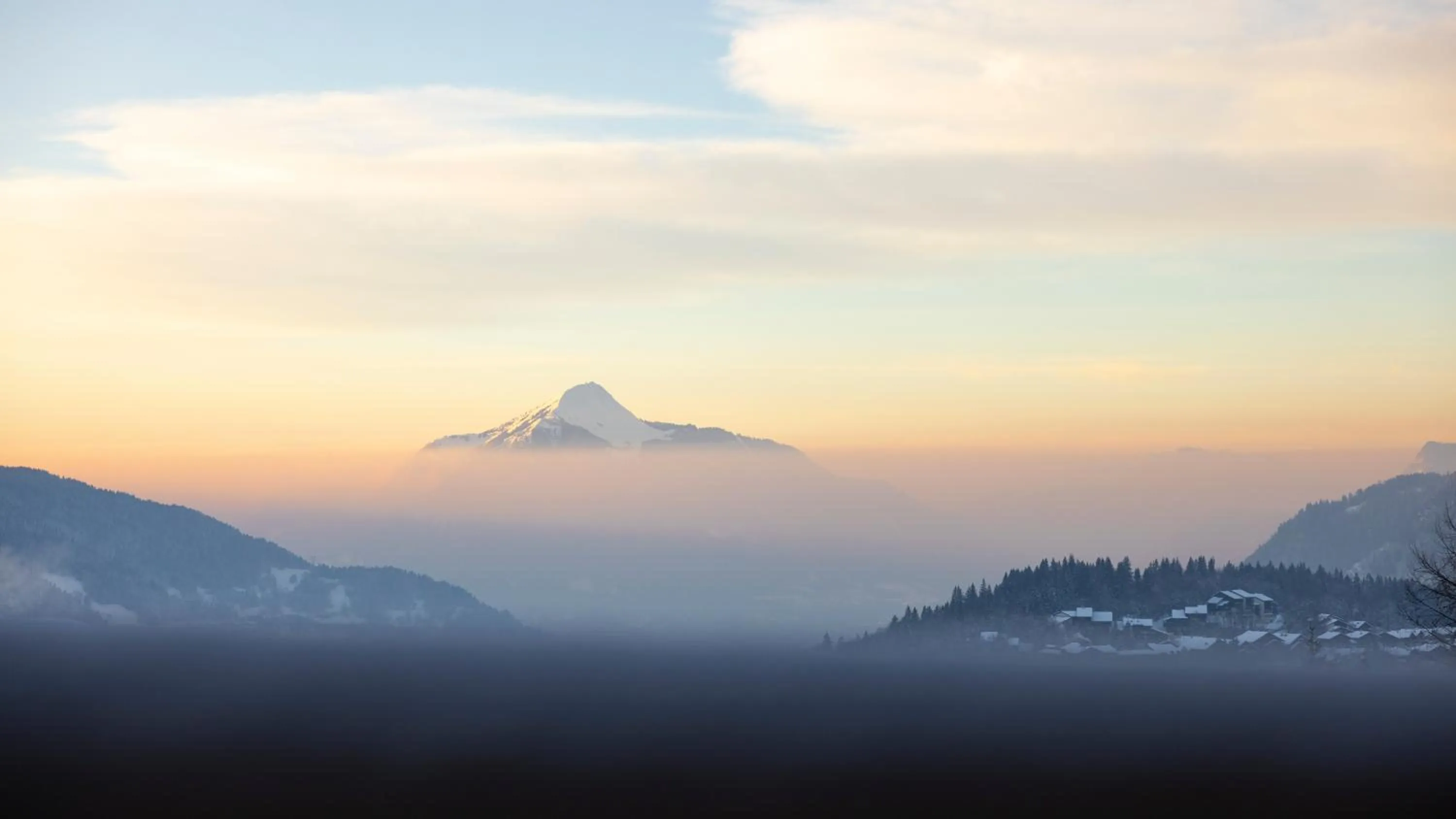 Natural landscape in Hôtel Les Servages d'Armelle