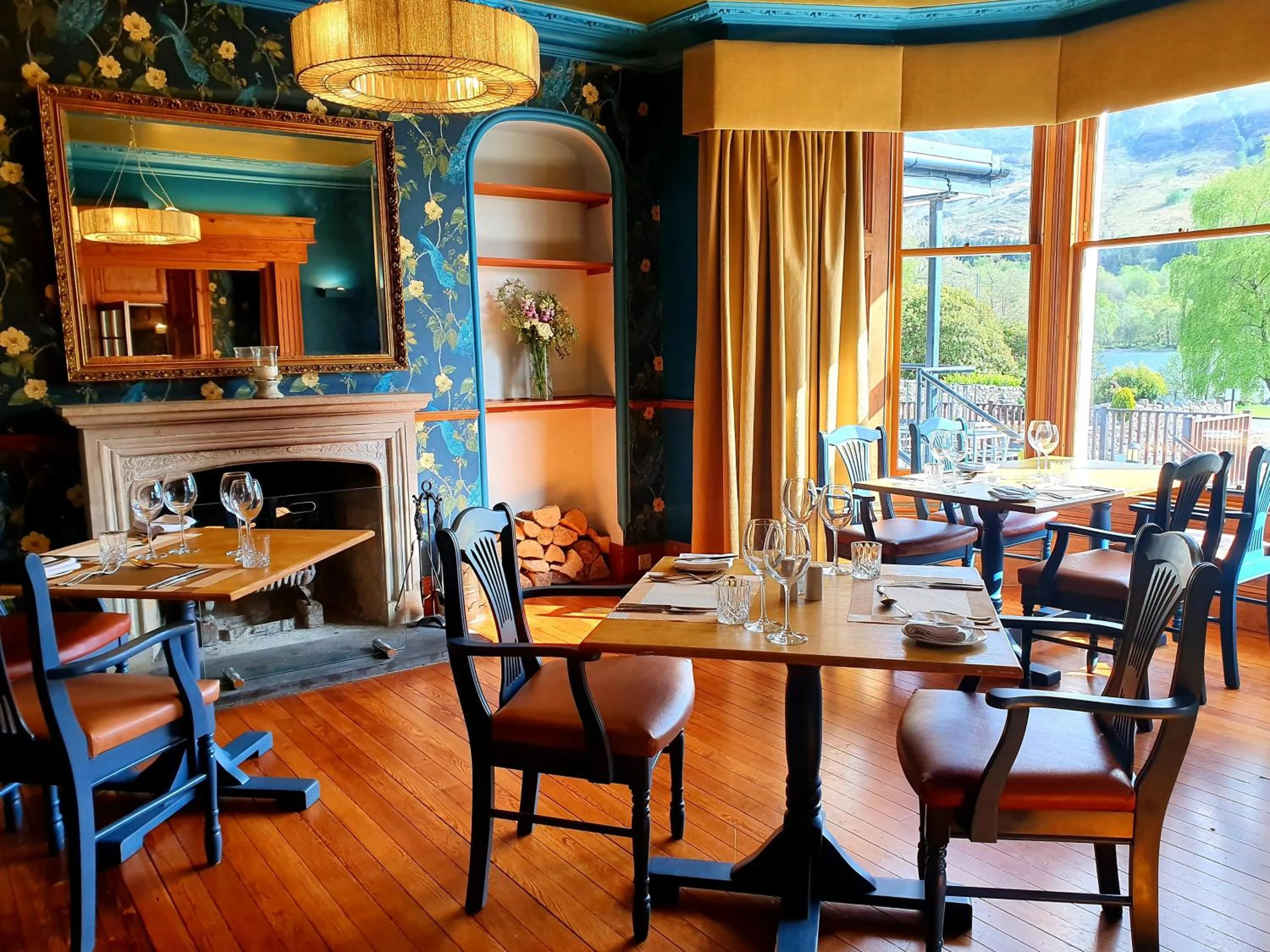 Restaurant/places to eat in Achray House Restaurant with Rooms