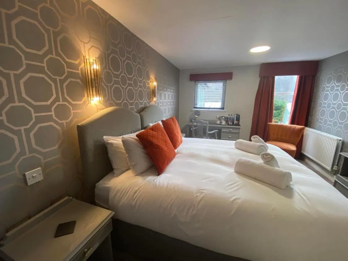 Bed in Achray House Restaurant with Rooms