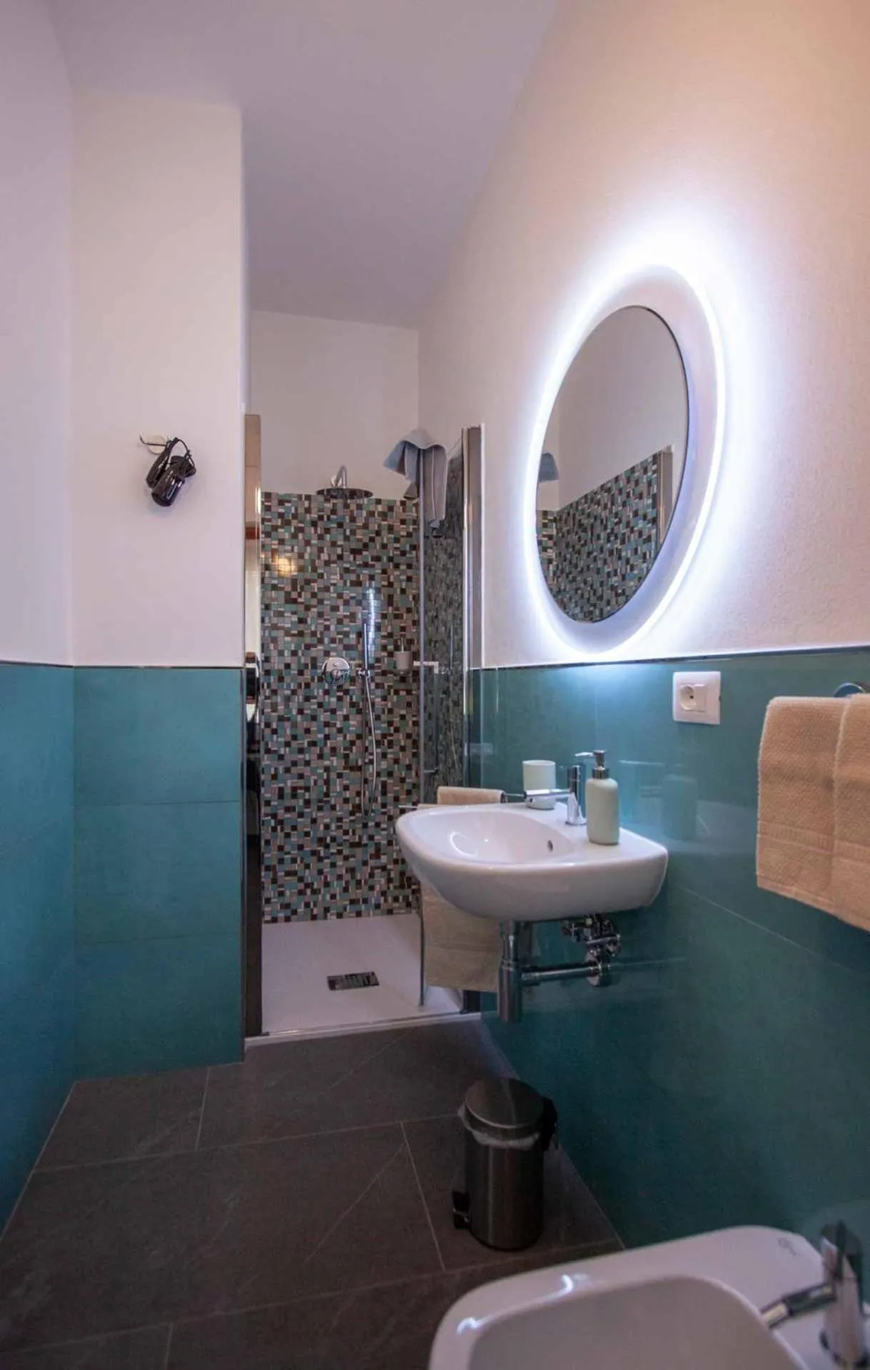 Bathroom in La Camelia Bianca B&B