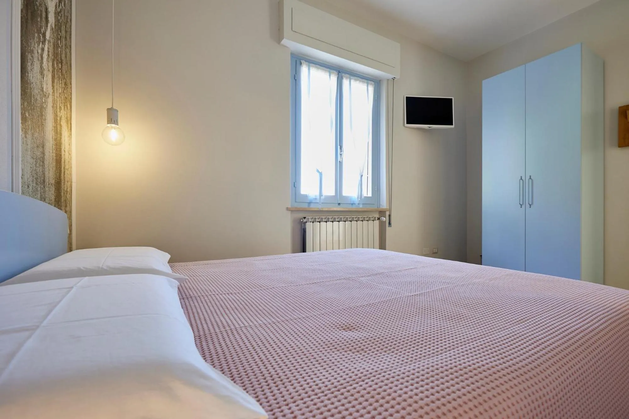 TV and multimedia, Bed in La Camelia Bianca B&B