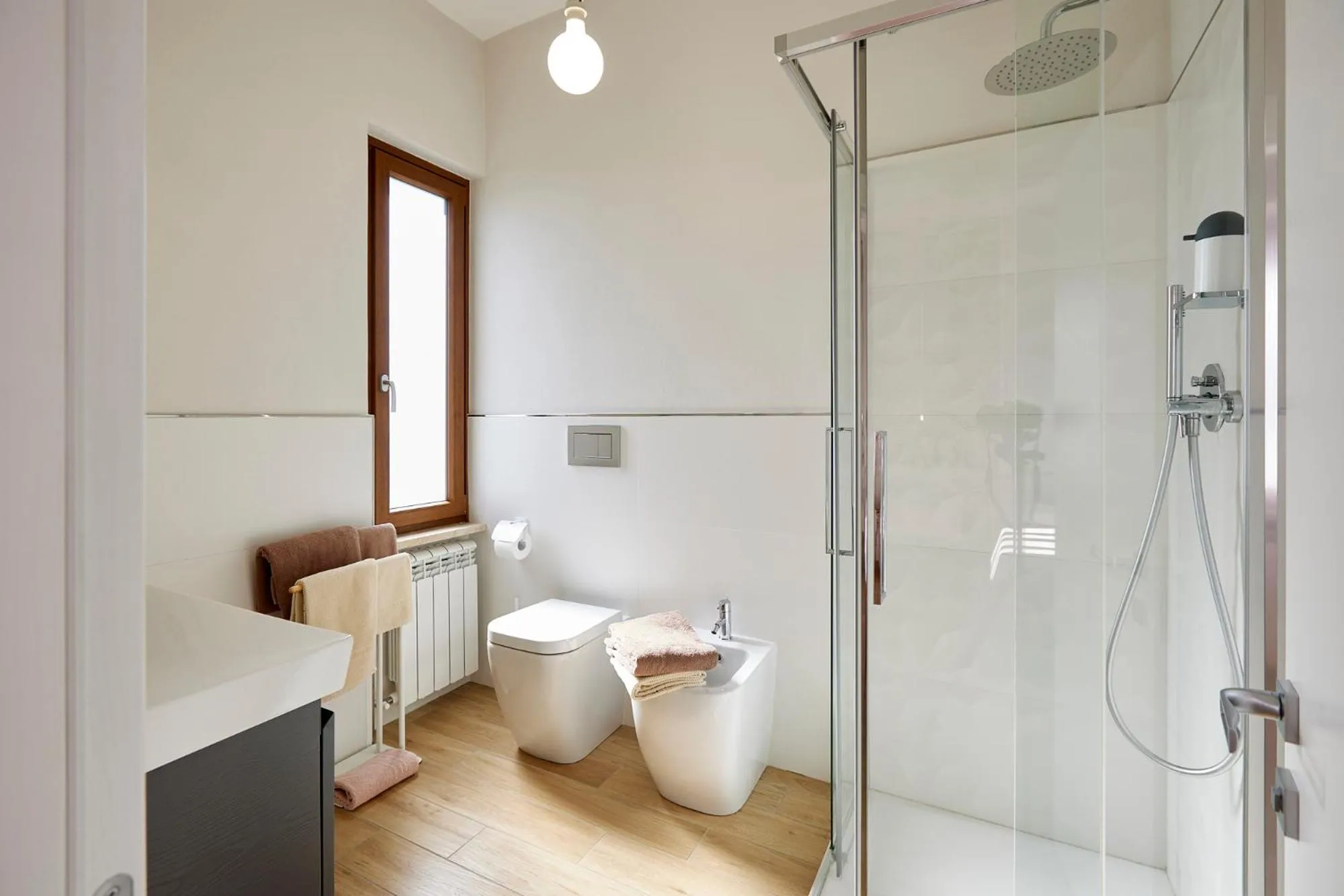 Shower in La Camelia Bianca B&B