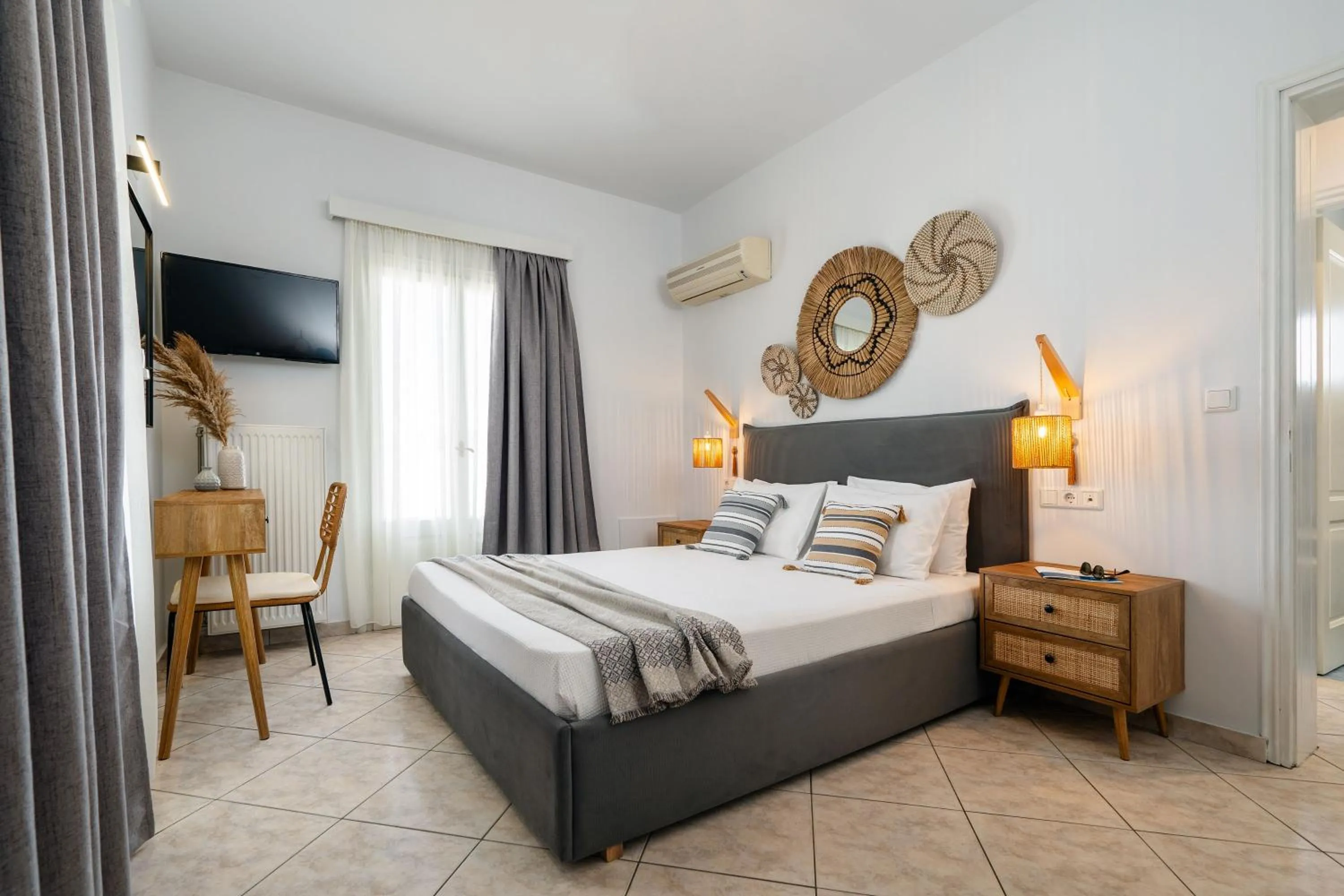 Bed in Erato Inn Naxos