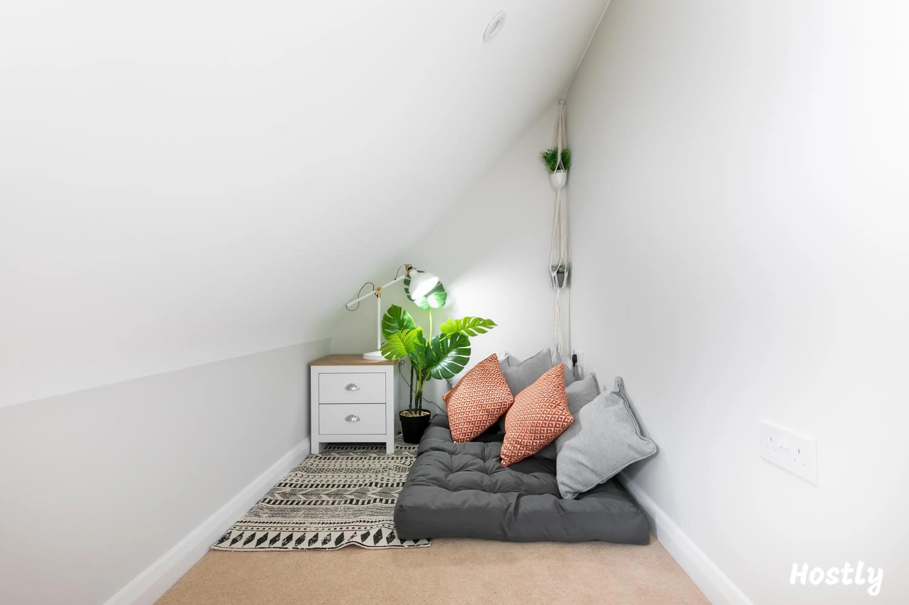 Bedroom in Turtle and Rabbit - Comfortable and Spacious Houses