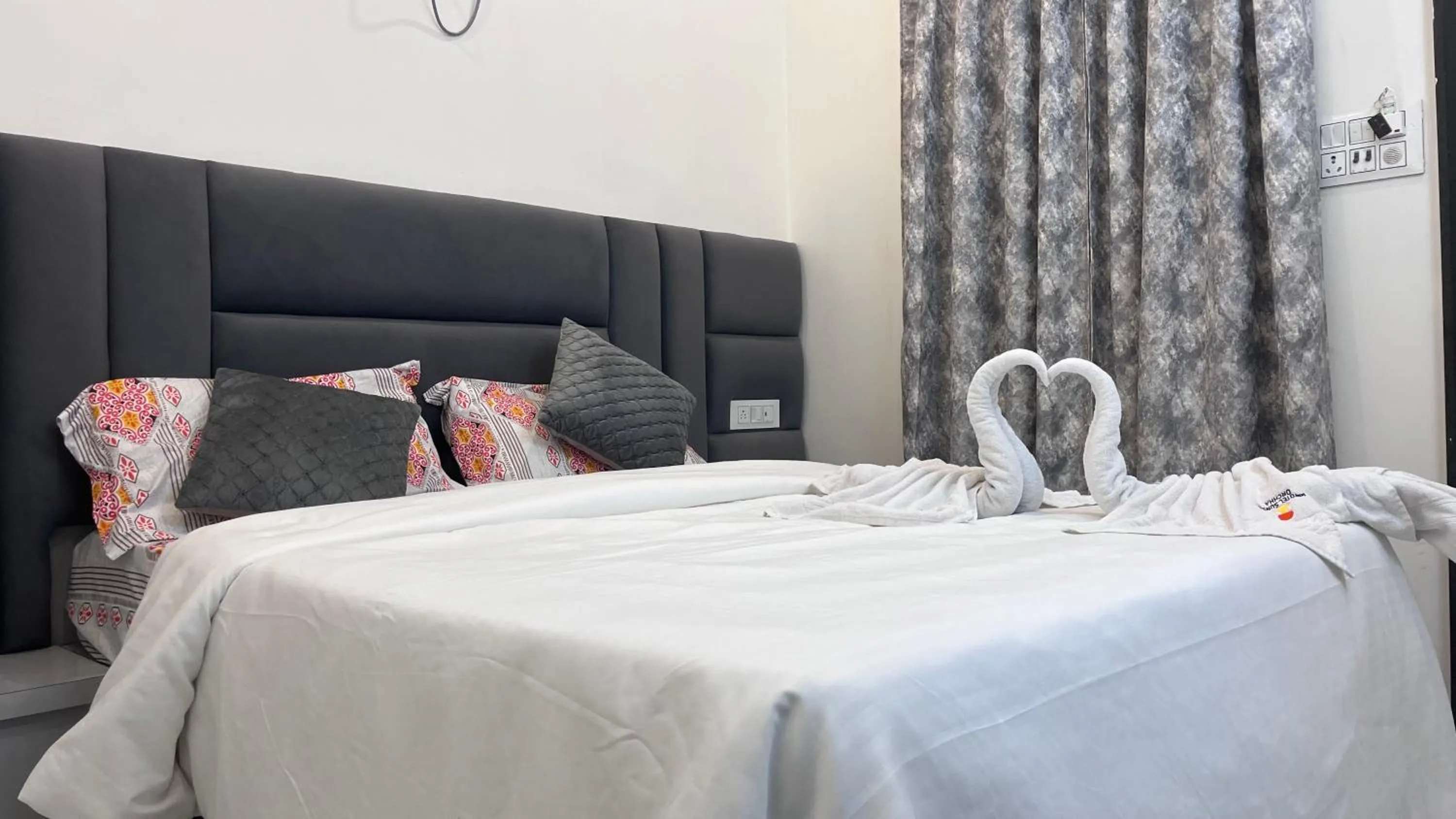 Bed in Best B&B in Orchha