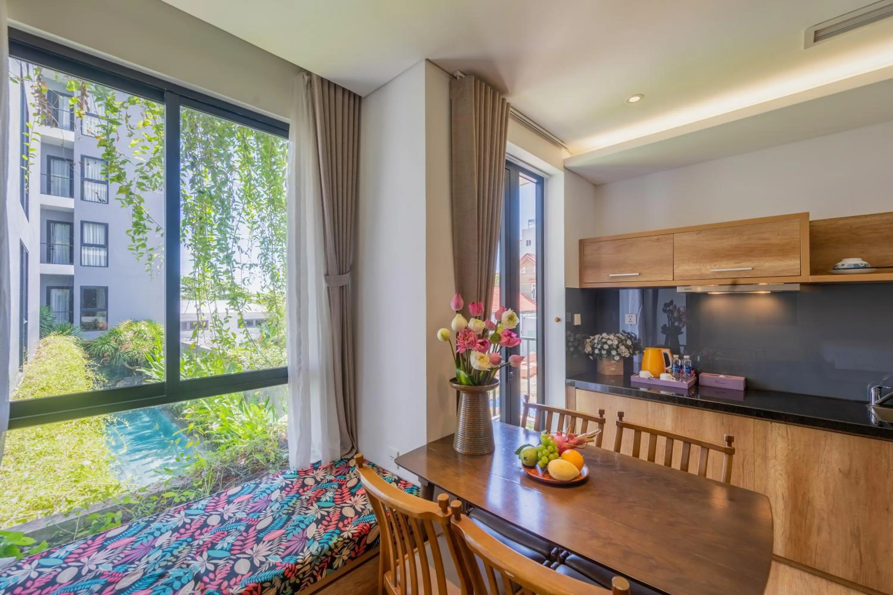 Pool view in K House Apartment Danang Beach