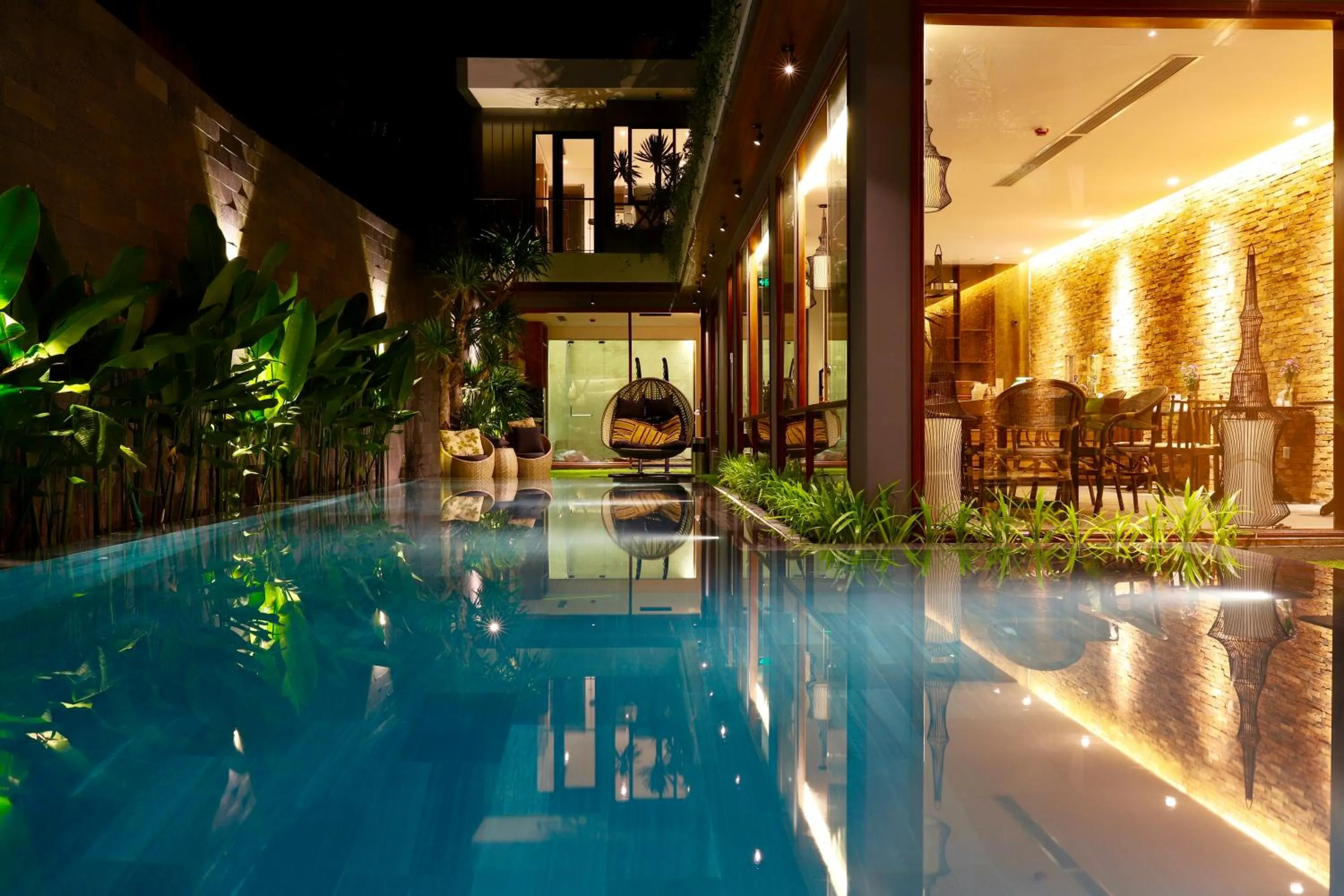 Night in K House Apartment Danang Beach