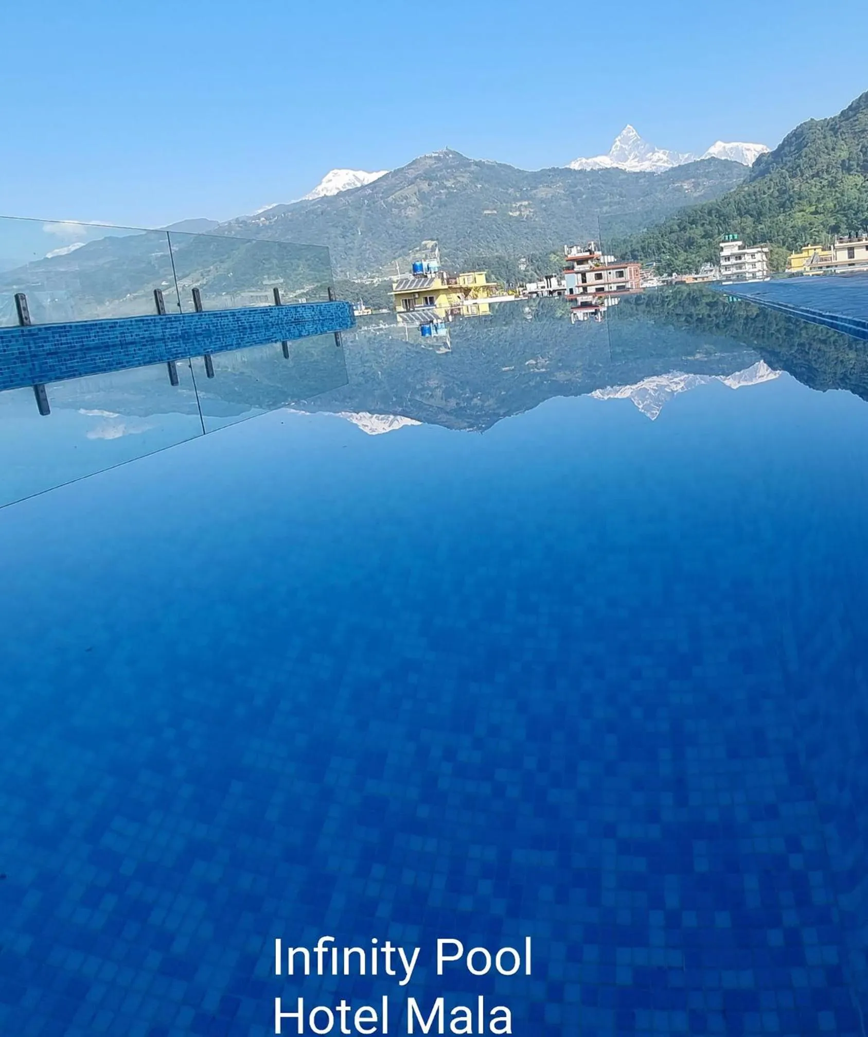 Swimming pool in Hotel Mala Pokhara