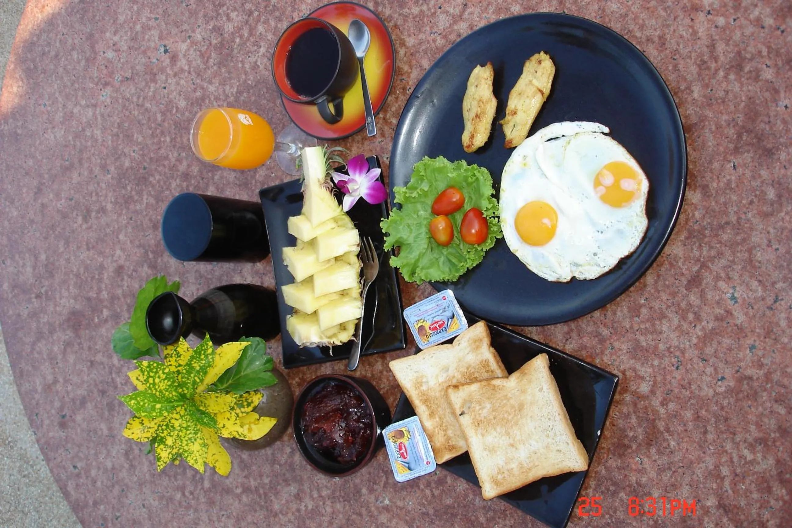 Restaurant/places to eat in Andaman Bangtao Bay Resort