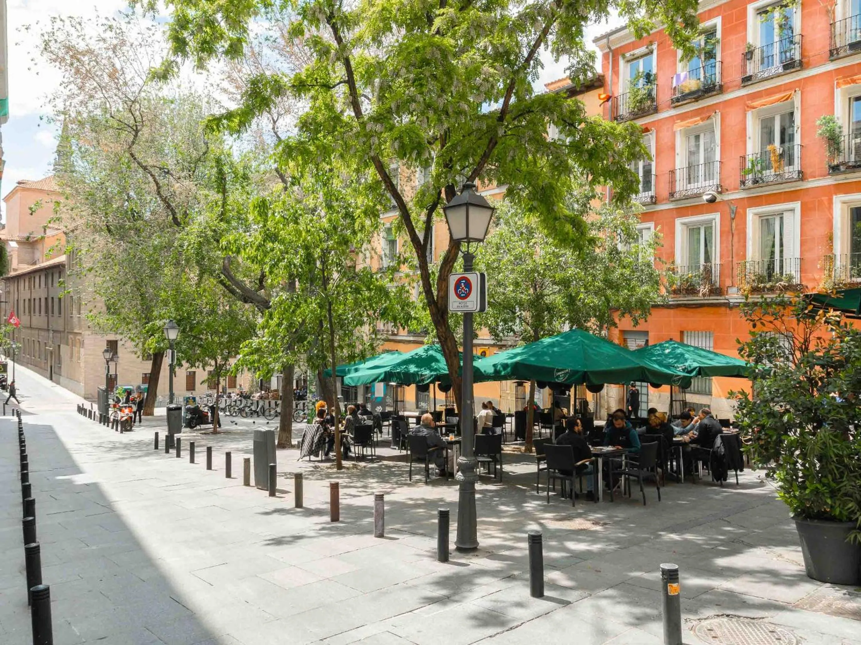 Day in Limehome Madrid Calle de la Madera - Digital Access