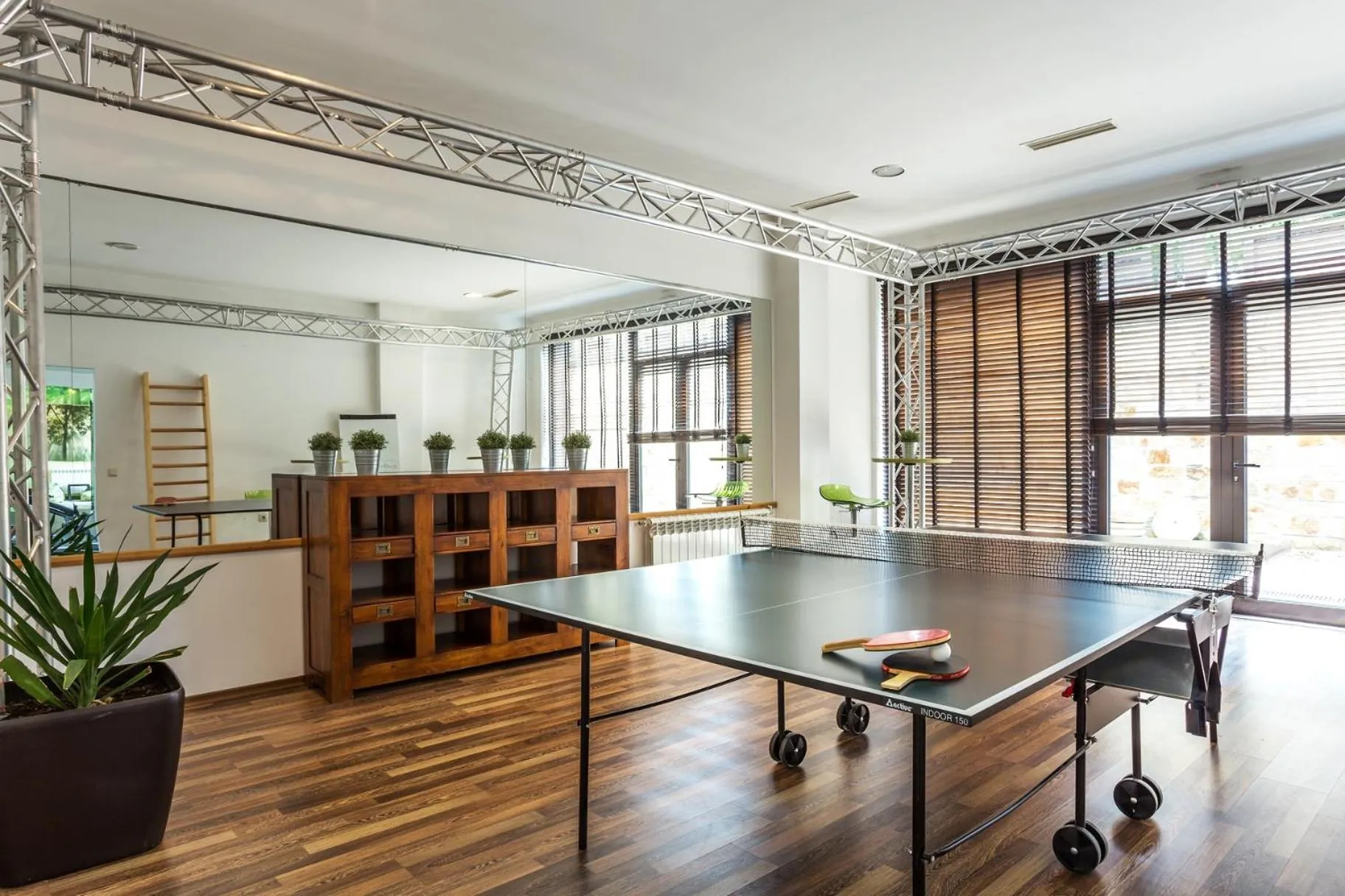 Game Room in Hotel Perun Lodge