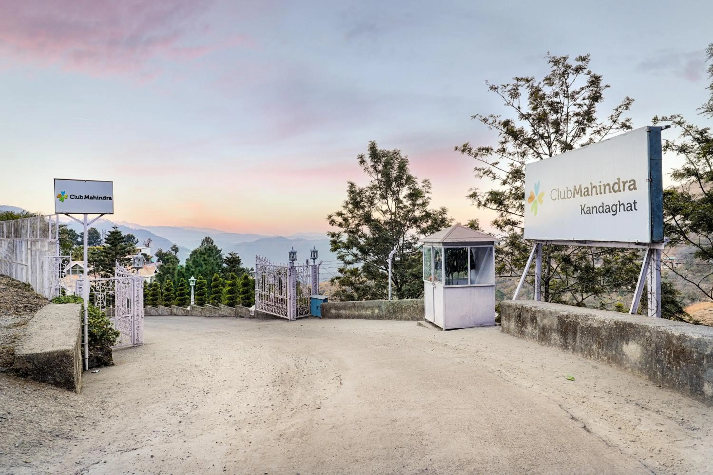 Facade/entrance in Club Mahindra Kandaghat