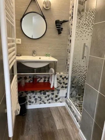 Bathroom in Hôtel Bellevue