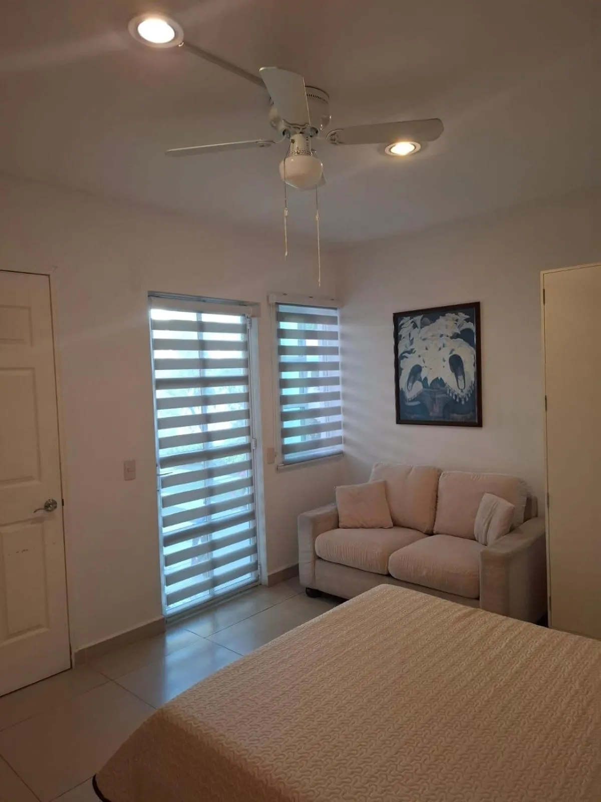 Living room, Bed in Milenio III B&B