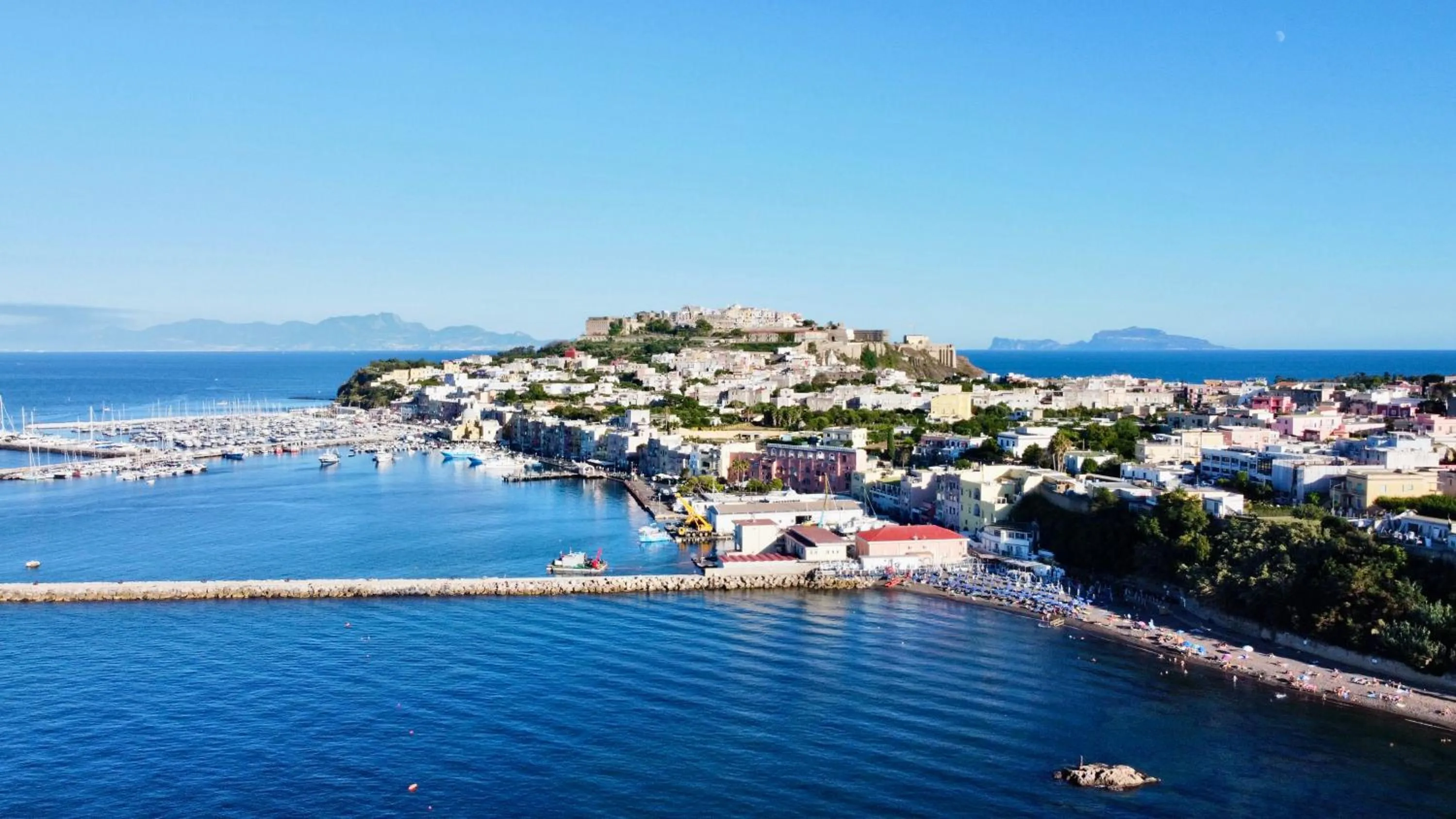 Nearby landmark in Vento di mare