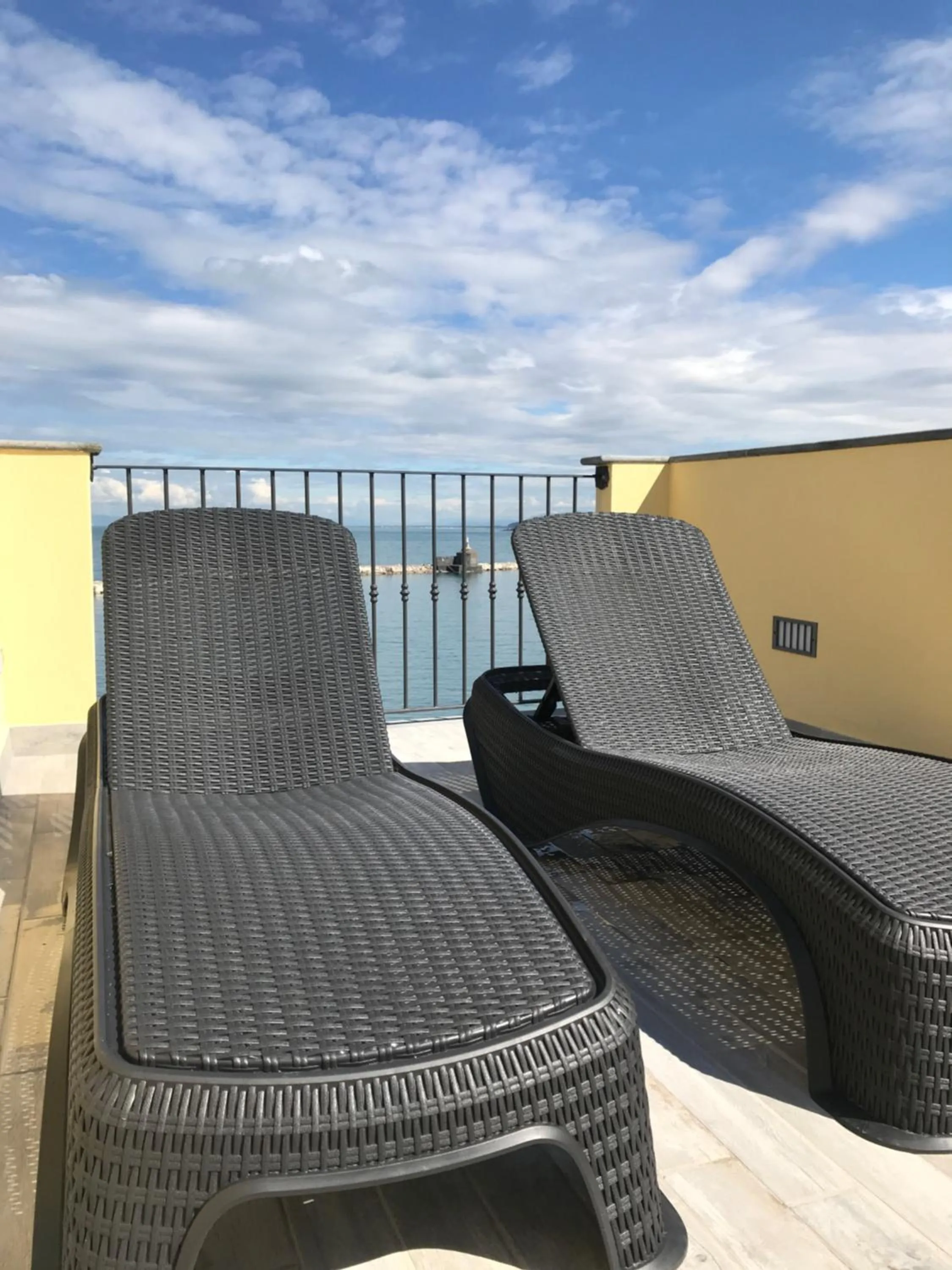 Balcony/Terrace in Vento di mare