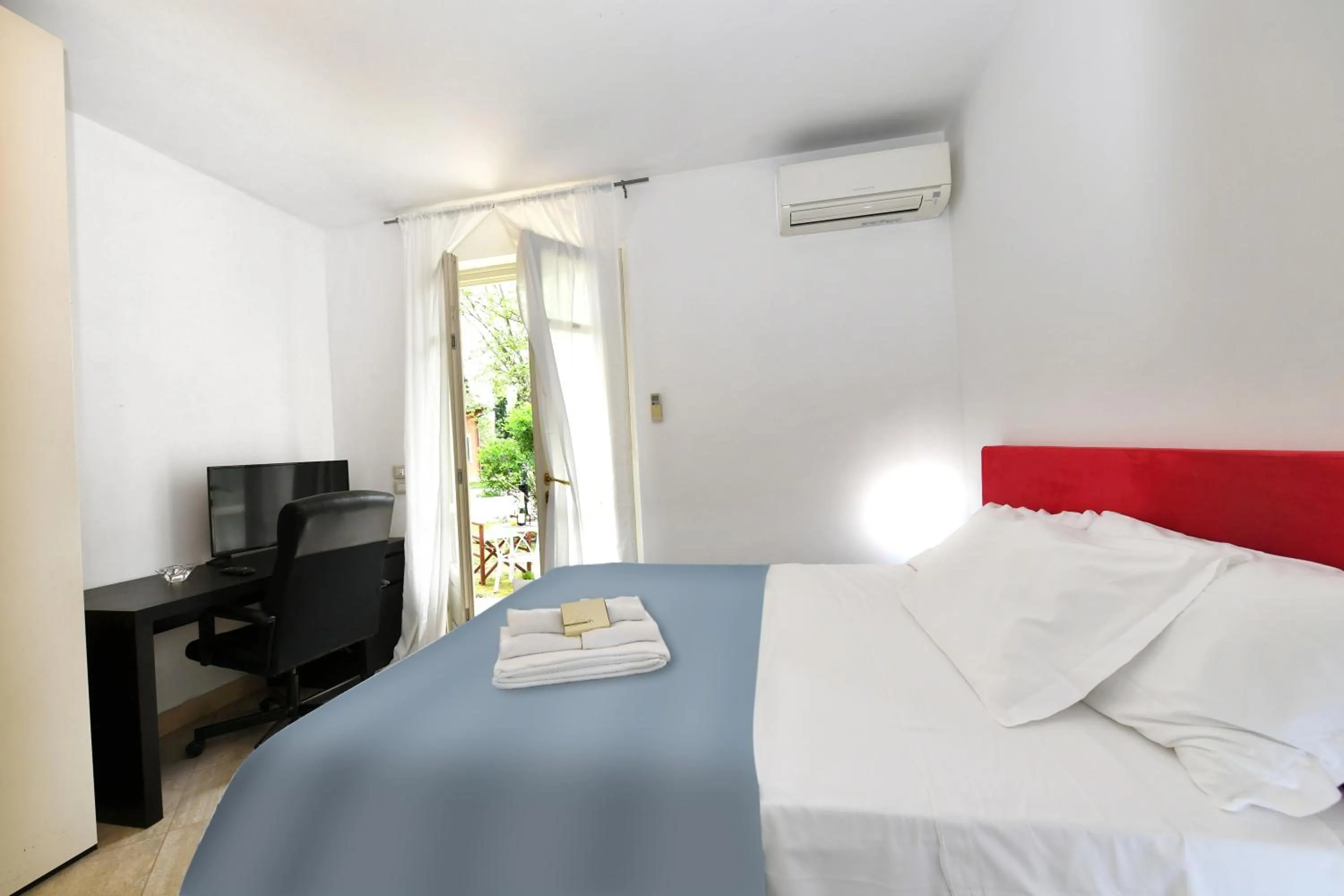 Bedroom, Bed in Relais Villa Isabel