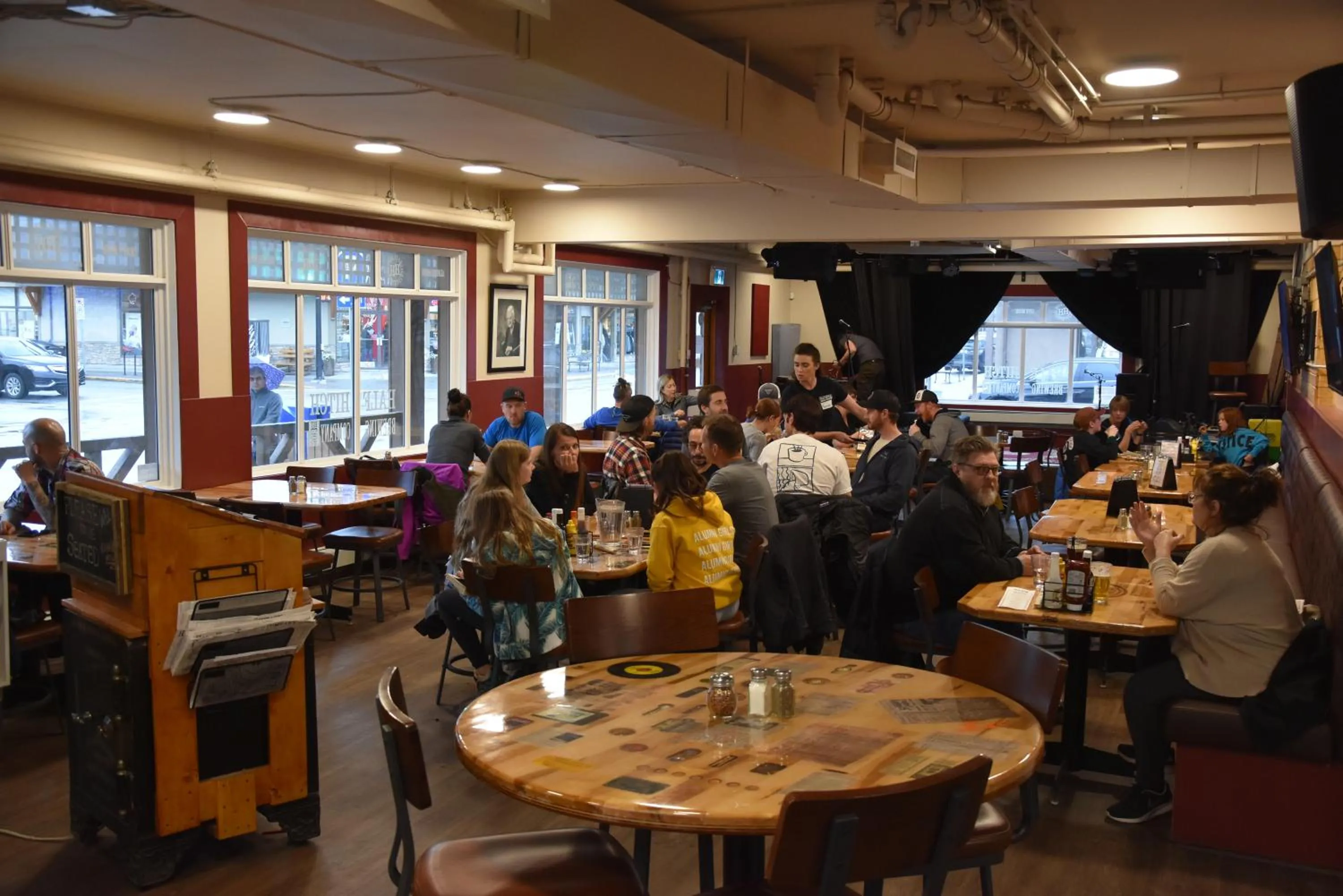 Restaurant/places to eat in PARTY HOSTEL - The Canmore Hotel Hostel