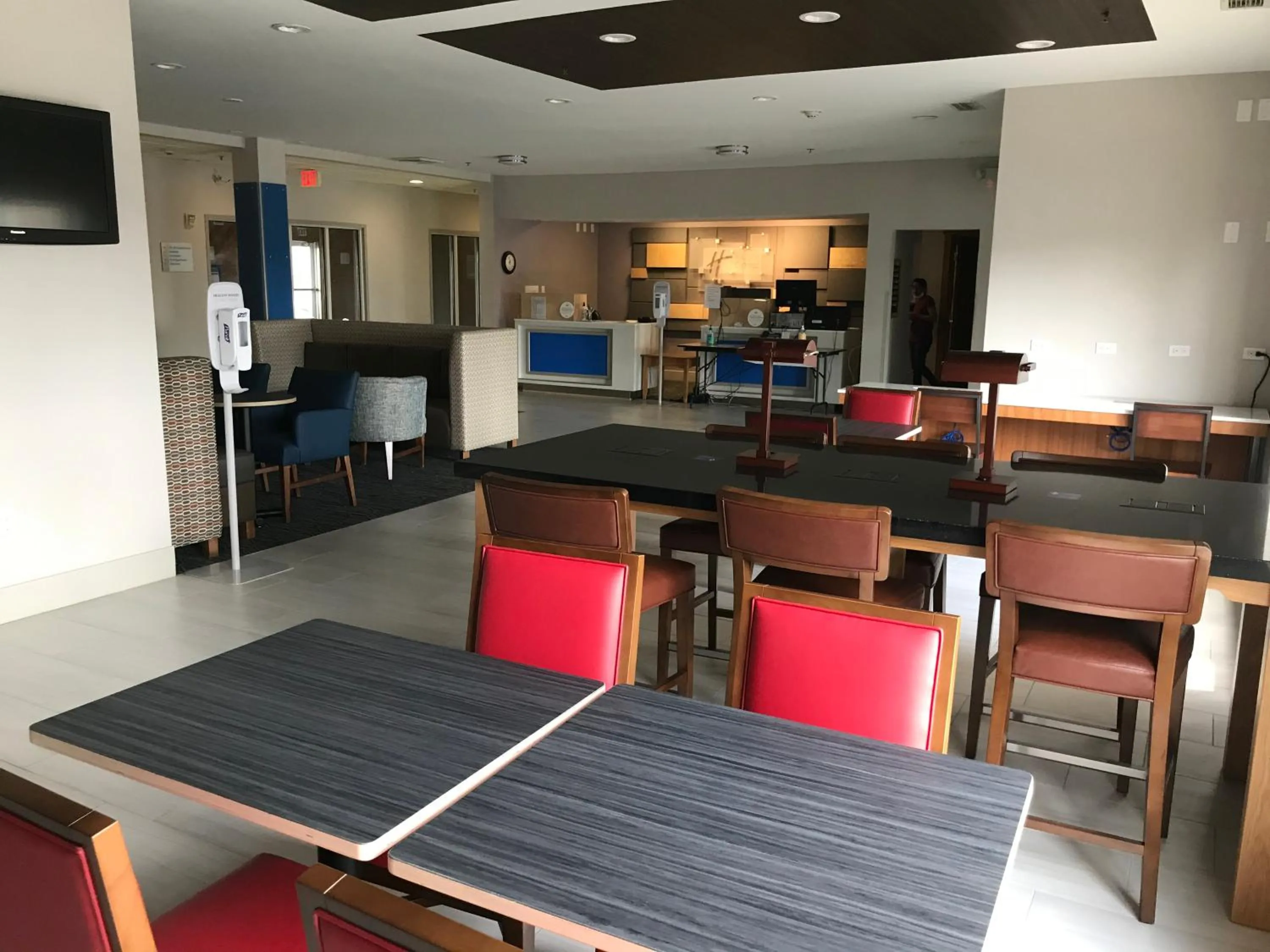 Holiday Inn Express - Toledo West - Napoleon by IHG