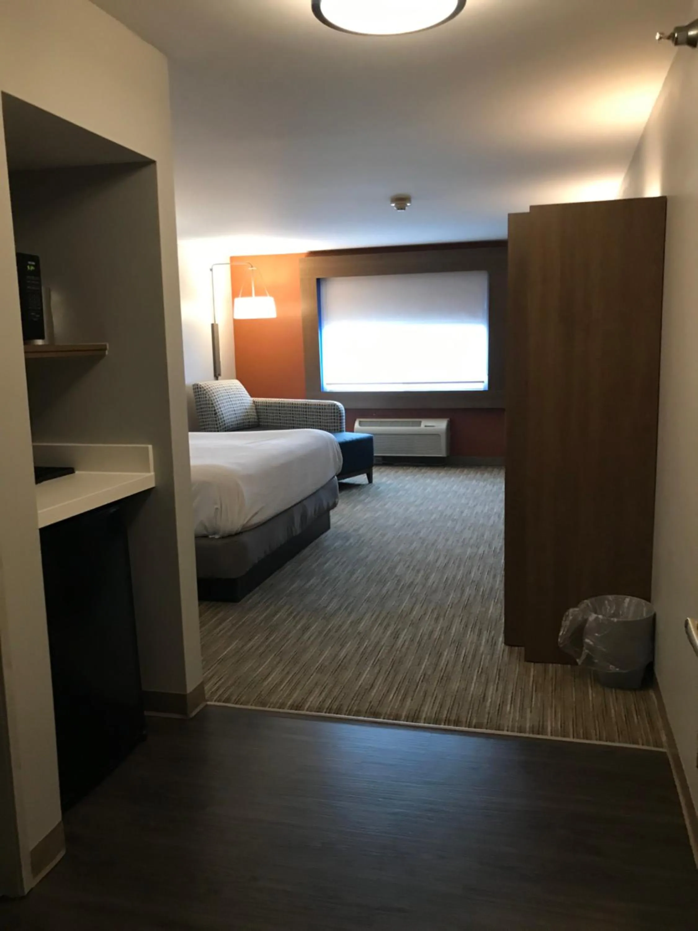 Bed in Holiday Inn Express - Toledo West - Napoleon by IHG