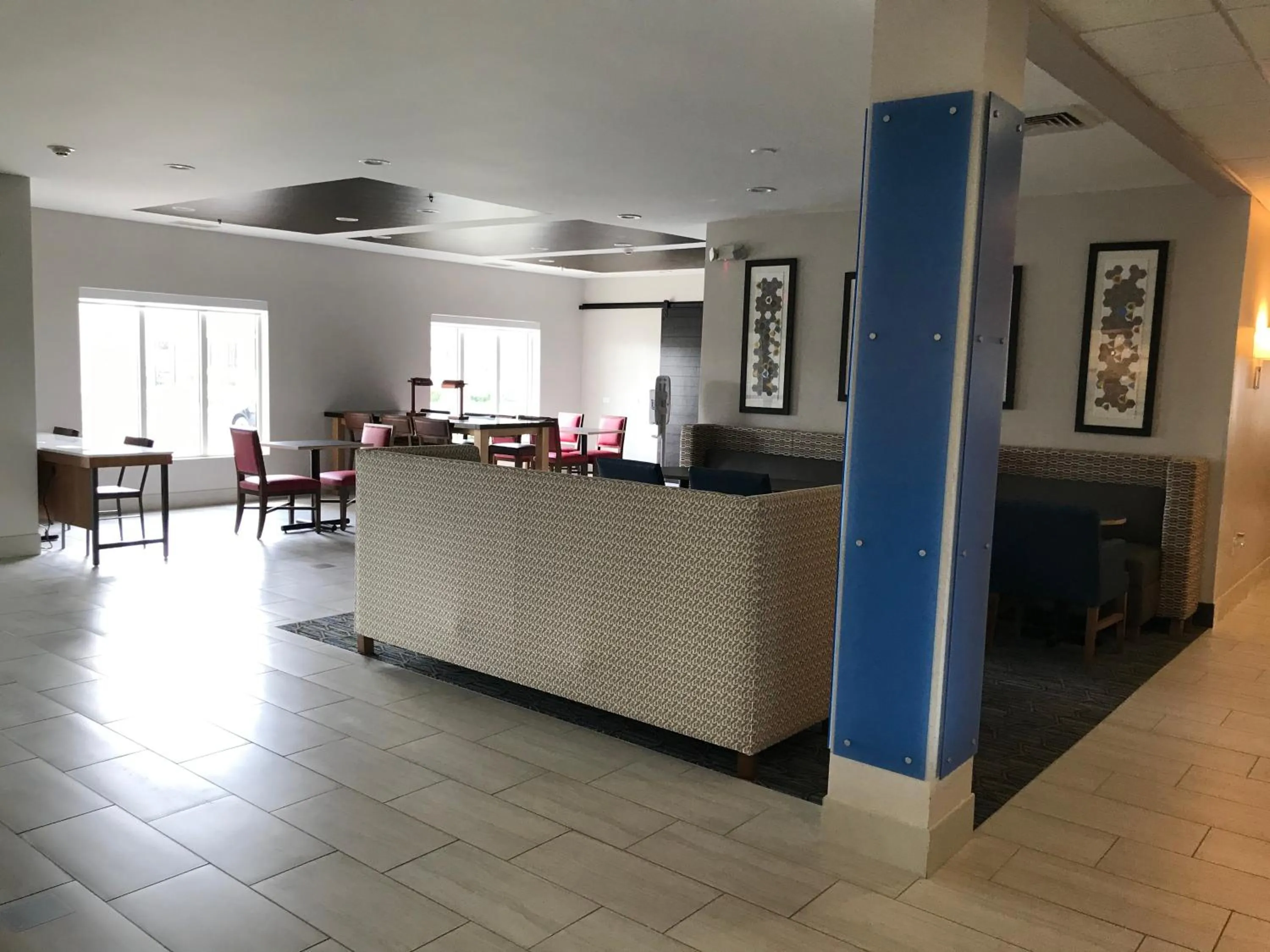 Holiday Inn Express - Toledo West - Napoleon by IHG