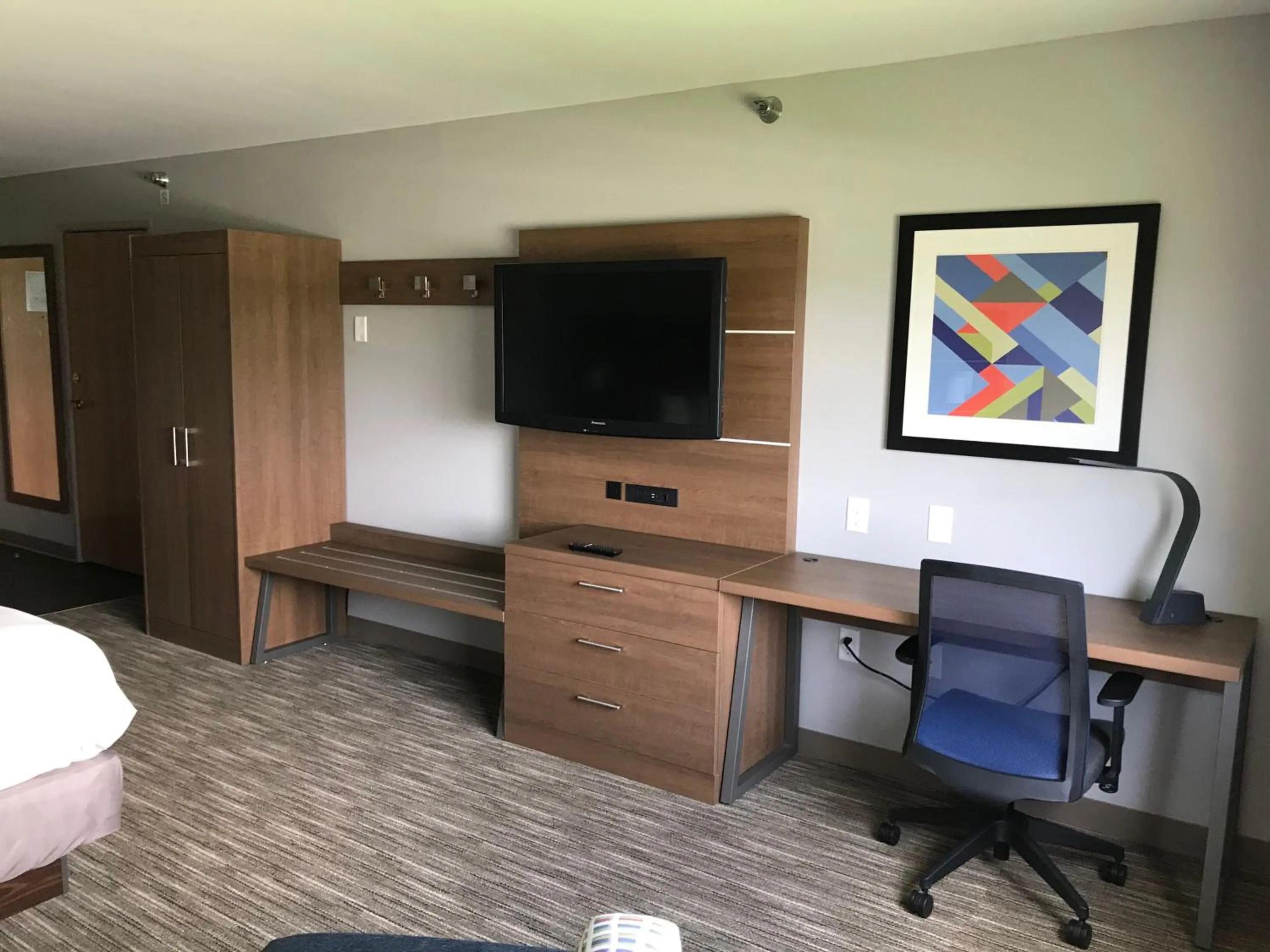 Holiday Inn Express - Toledo West - Napoleon by IHG