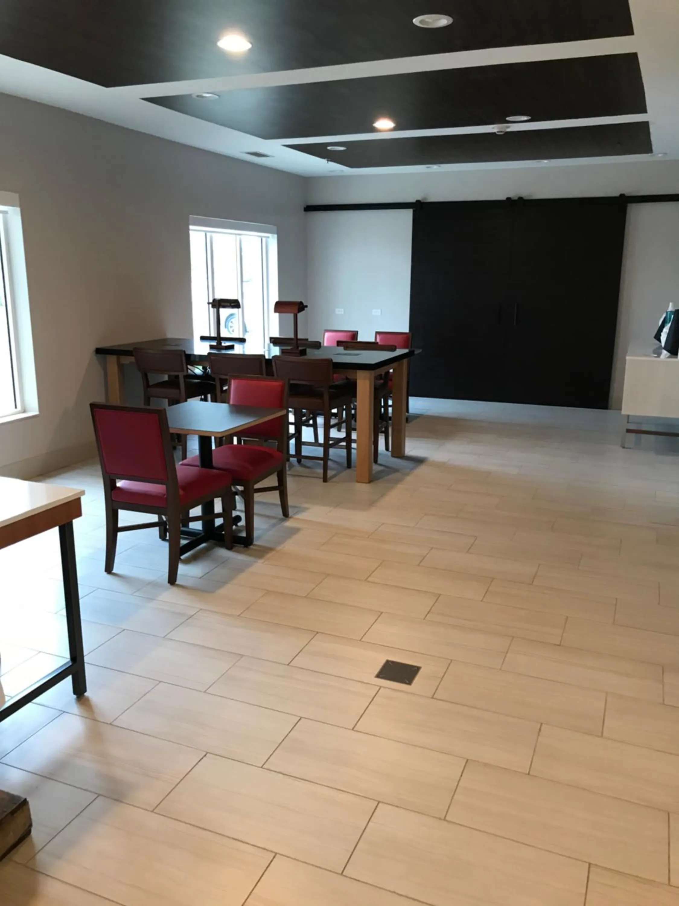 Holiday Inn Express - Toledo West - Napoleon by IHG