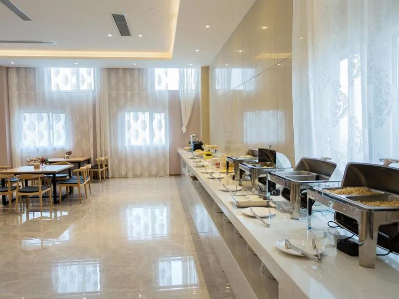 Dining area in Lavande Hotel (Yongxin Bubugao Times Square)